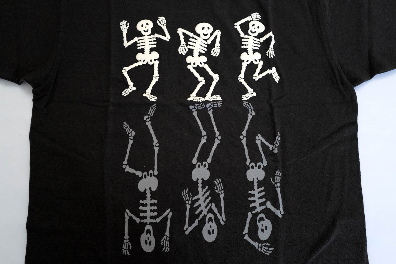 DUBBLE WORKS 5.5OZ "DANCING SKELETONE" TEE (BLACK)