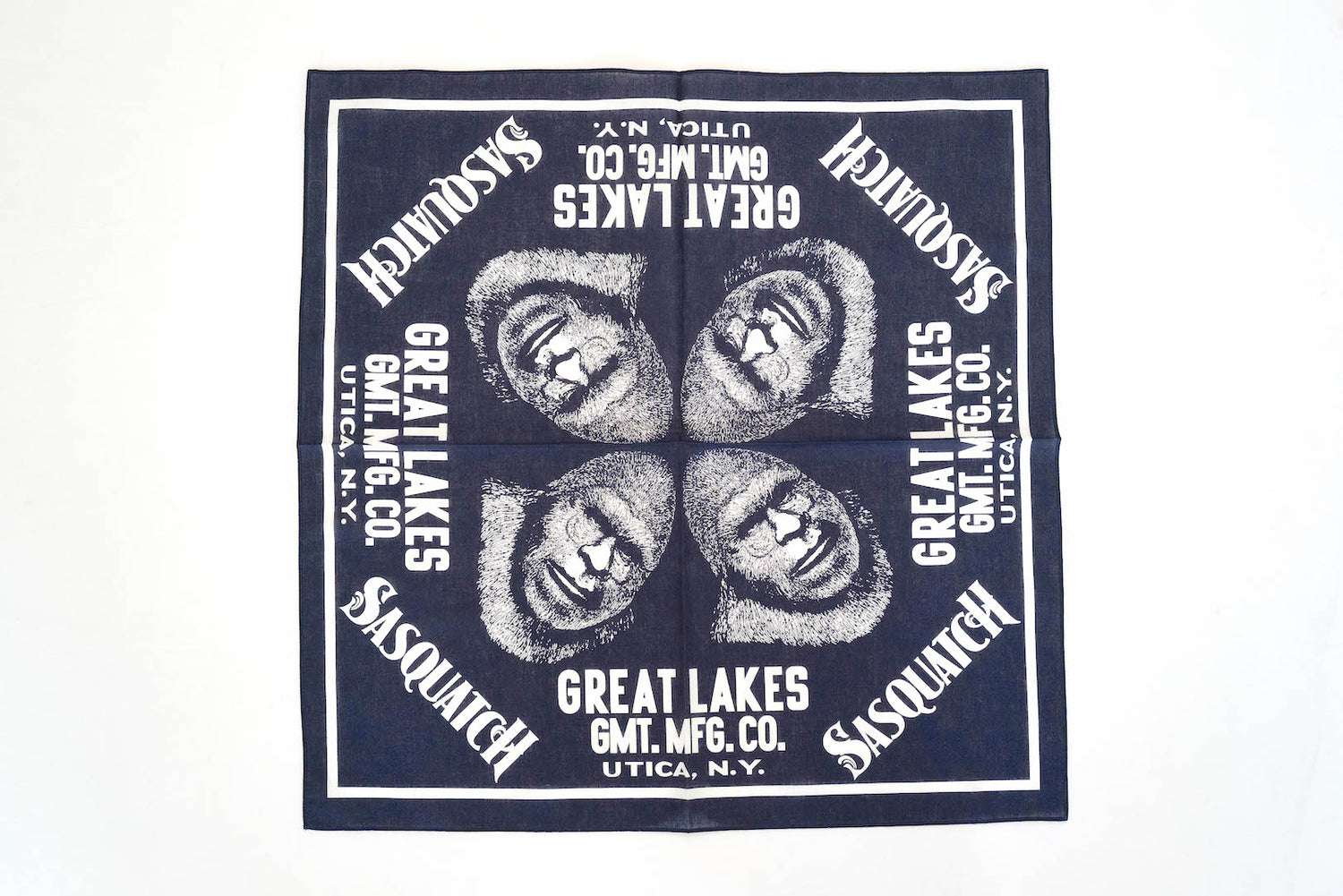 FREEWHEELERS "SASQUATCH" BANDANA (NAVY)