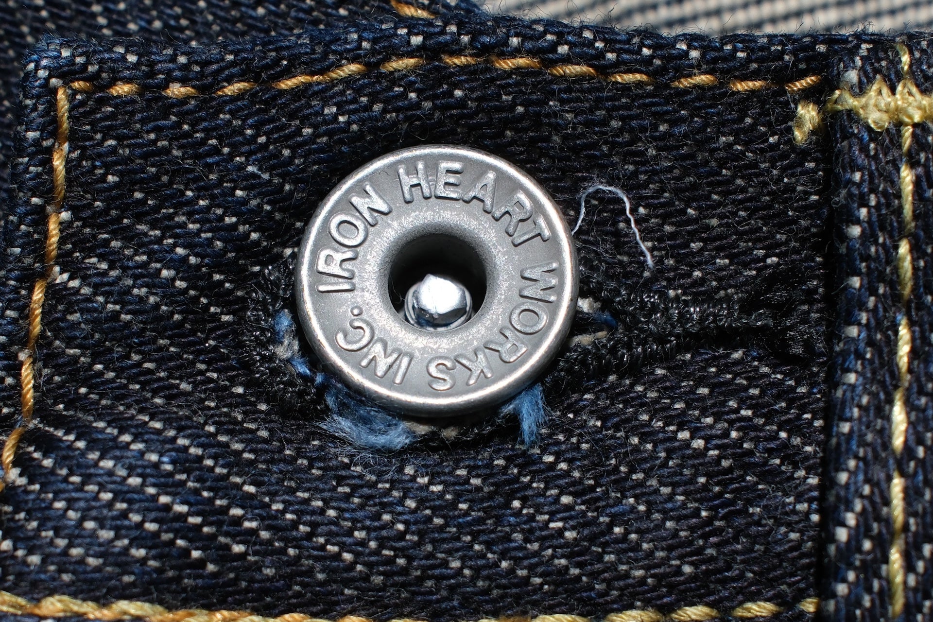 Iron Heart 555S-21oz Denim (Slim Tapered Fit)