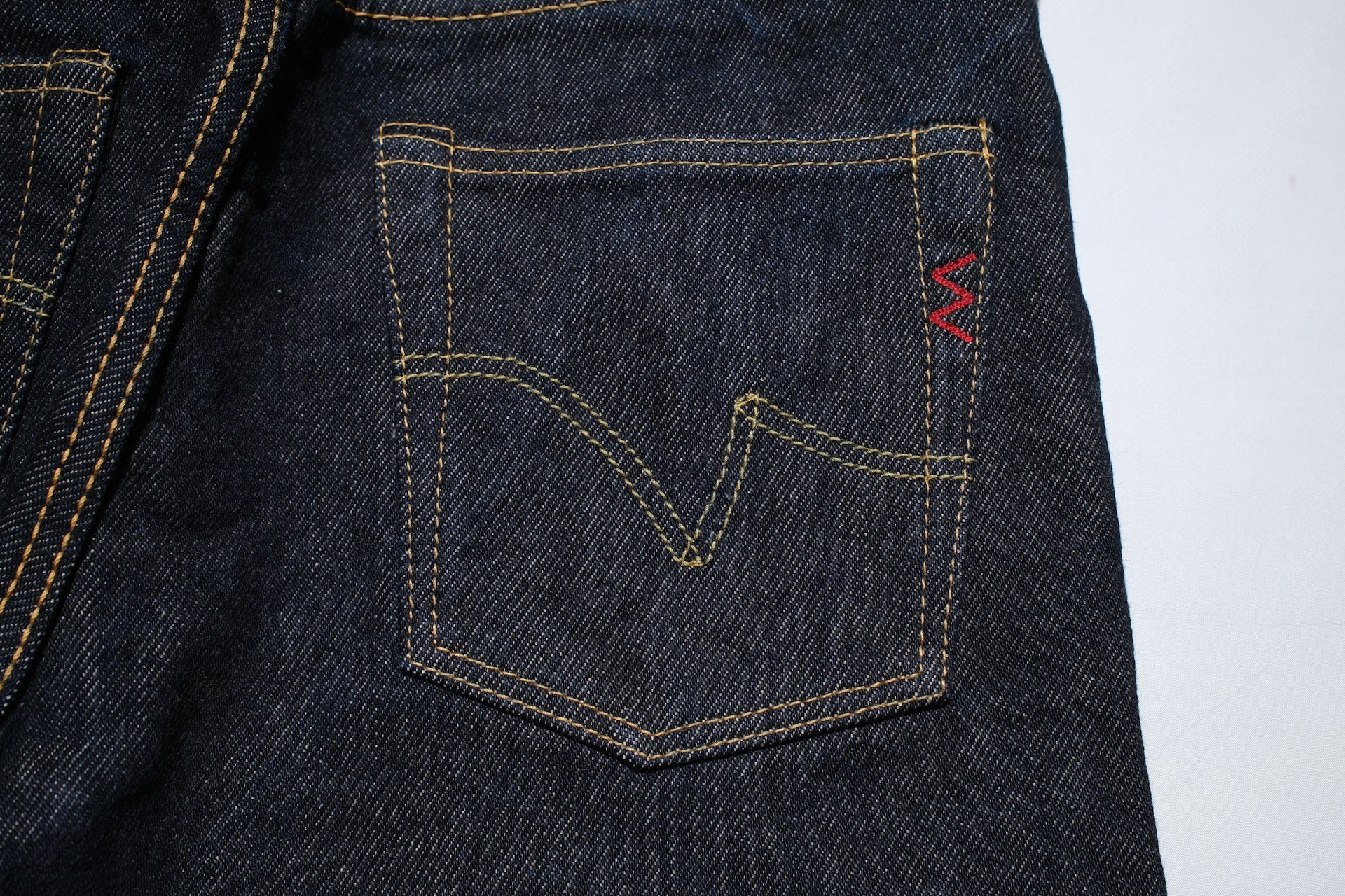 Iron Heart 555S-21oz Denim (Slim Tapered Fit)