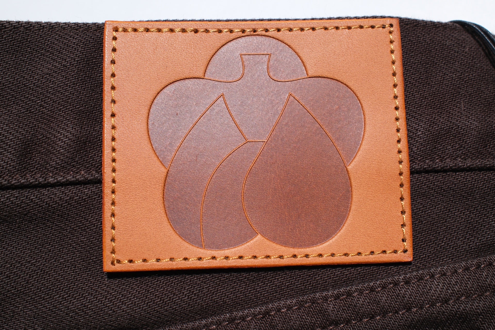 MOMOTARO JEANS 15oz "Onigurumi" Selvage Denim (New Tapered Fit)