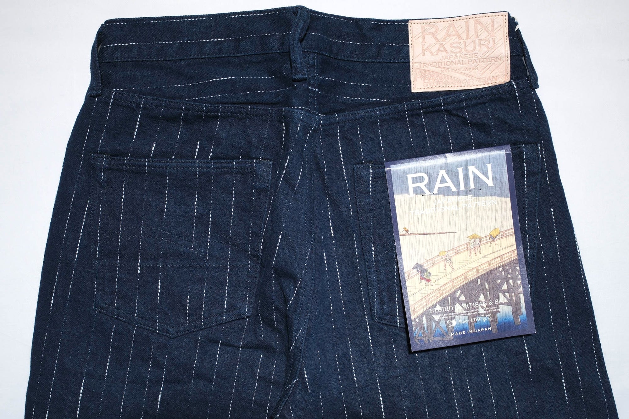 Studio D'Artisan 14oz Indigo Dyed "Rain Kasuri" Denim Trousers (Tapered fit)