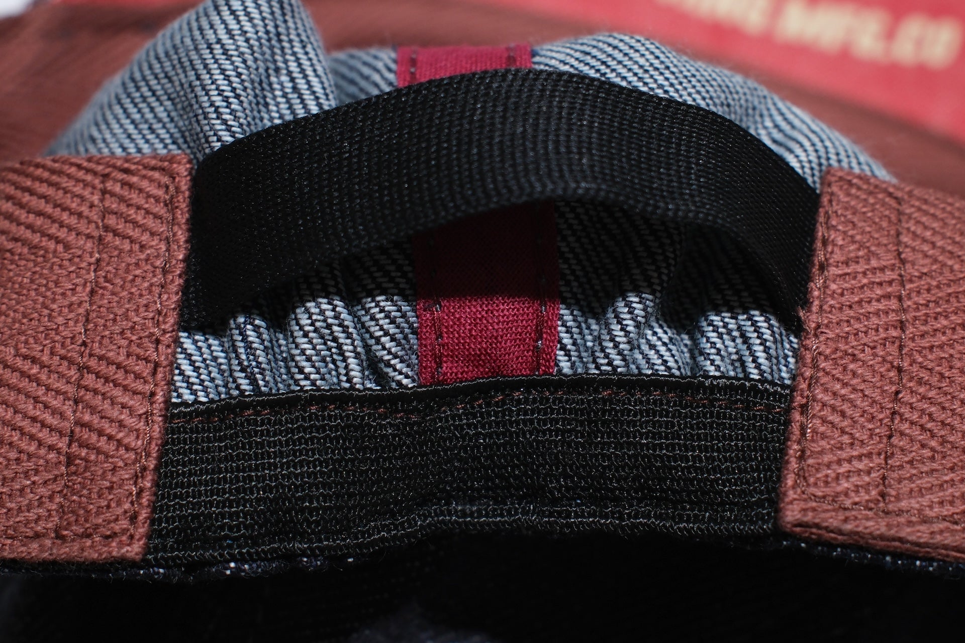 UES "LOGO" Denim Baseball Cap (Red)
