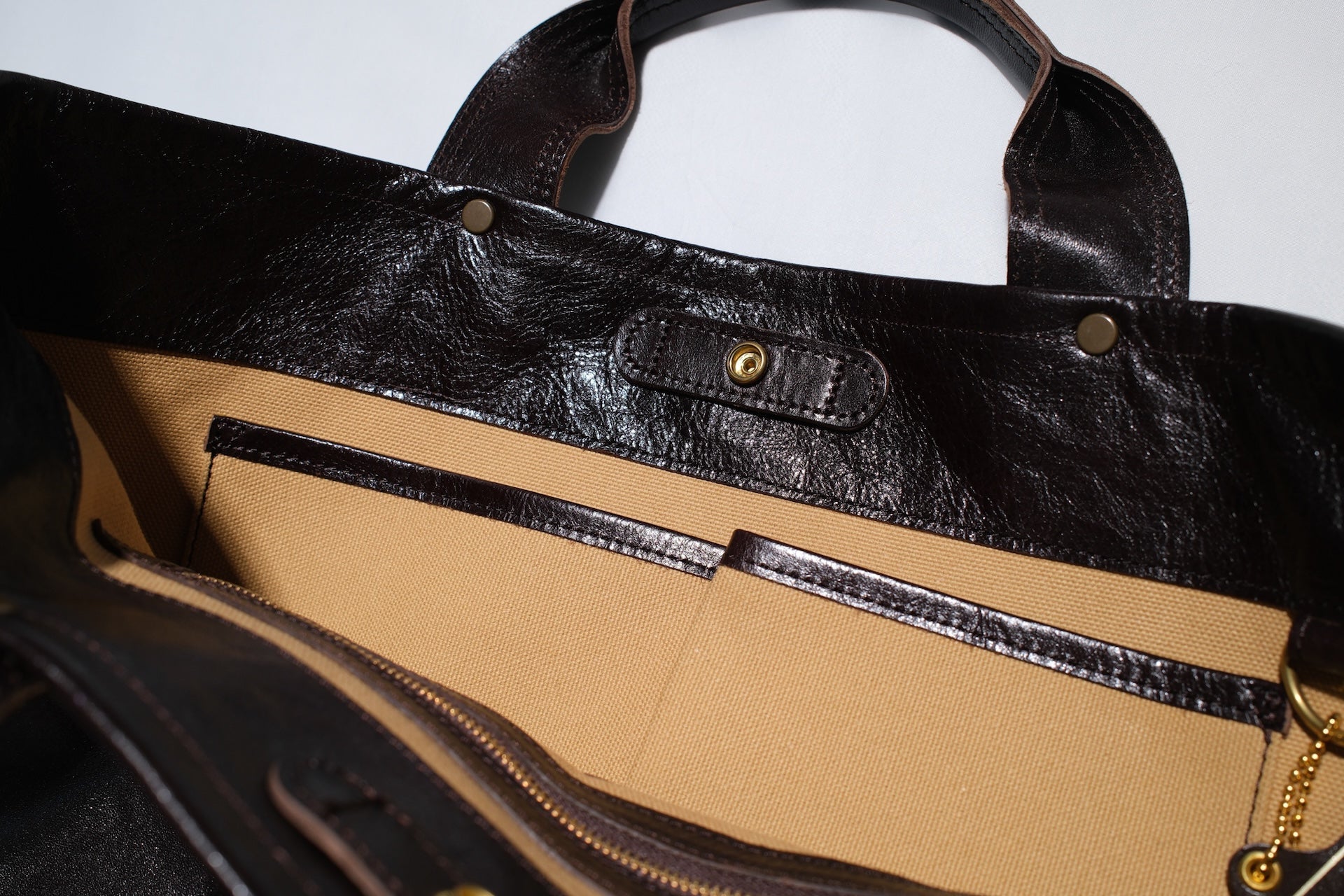 Inception by Accel Company Size Medium Horsehide “Multi-Functional” Tote Bag (Brown Tea-cored)