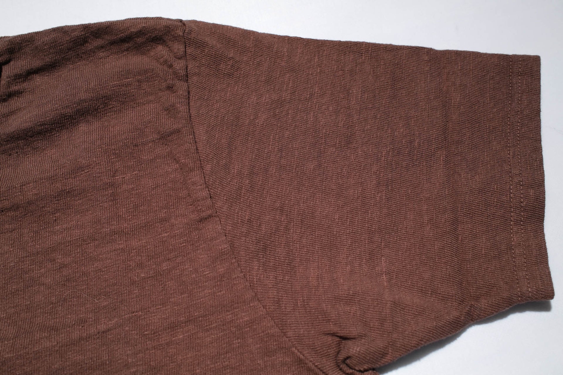 UES 9.5oz "NO.8 Slub Nep" Heavyweight Plain Tee (Charcoal Brown)