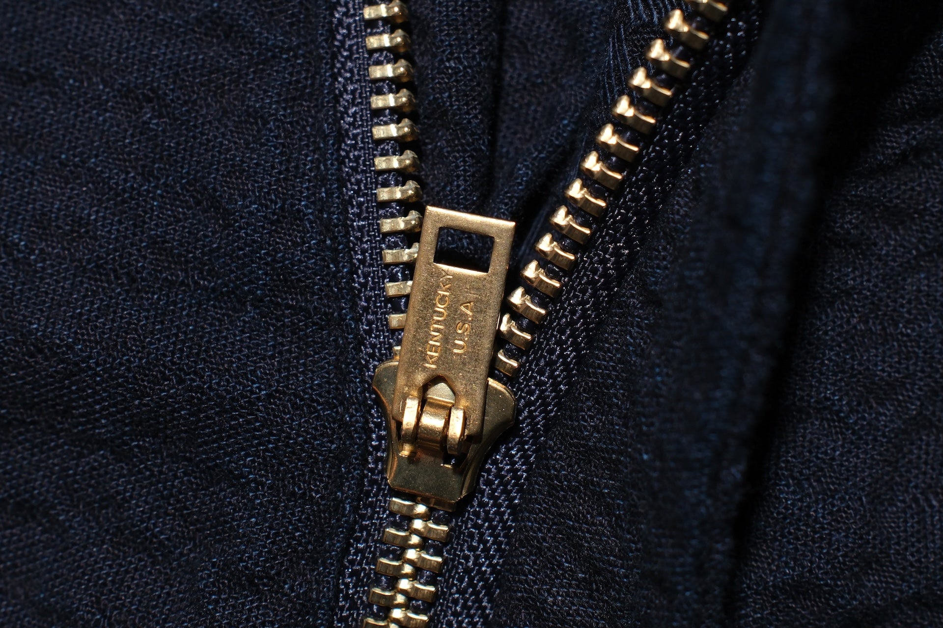 Studio D'Artisan Indigo Dyed Double-Layered Dobby Shorts