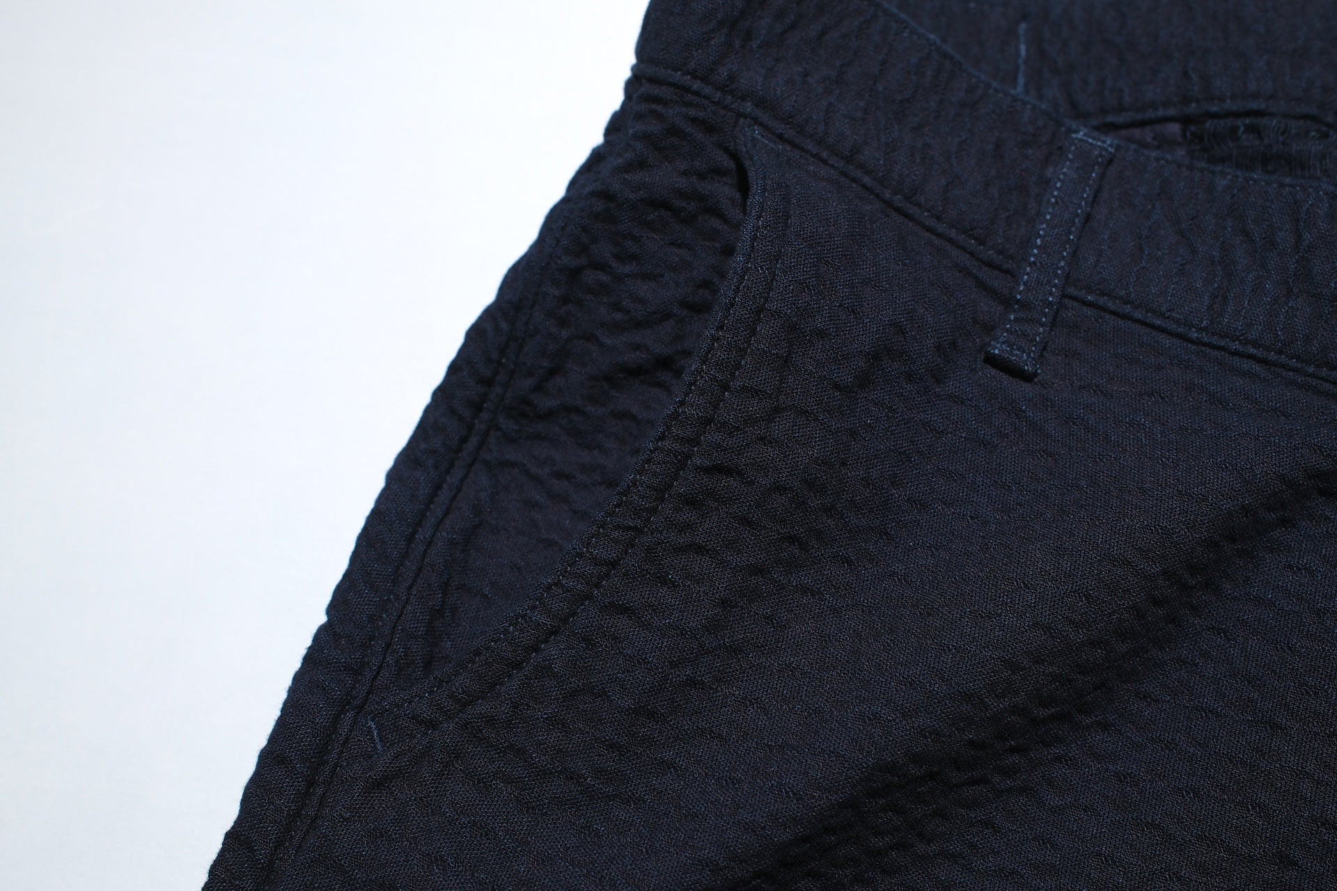 Studio D'Artisan Indigo Dyed Double-Layered Dobby Shorts