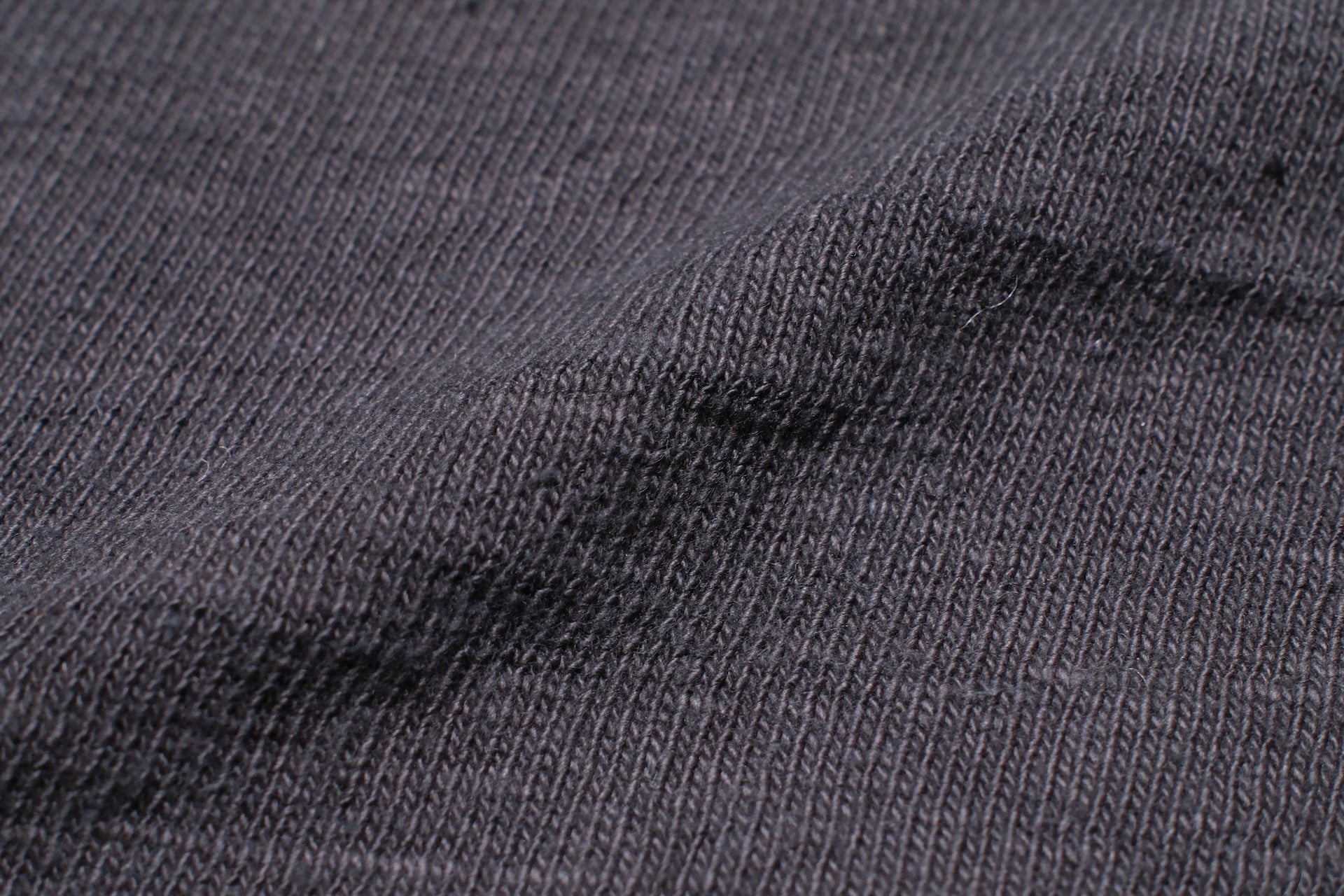 UES 9.5oz "NO.8 Slub Nep" Heavyweight Plain Tee (Charcoal)