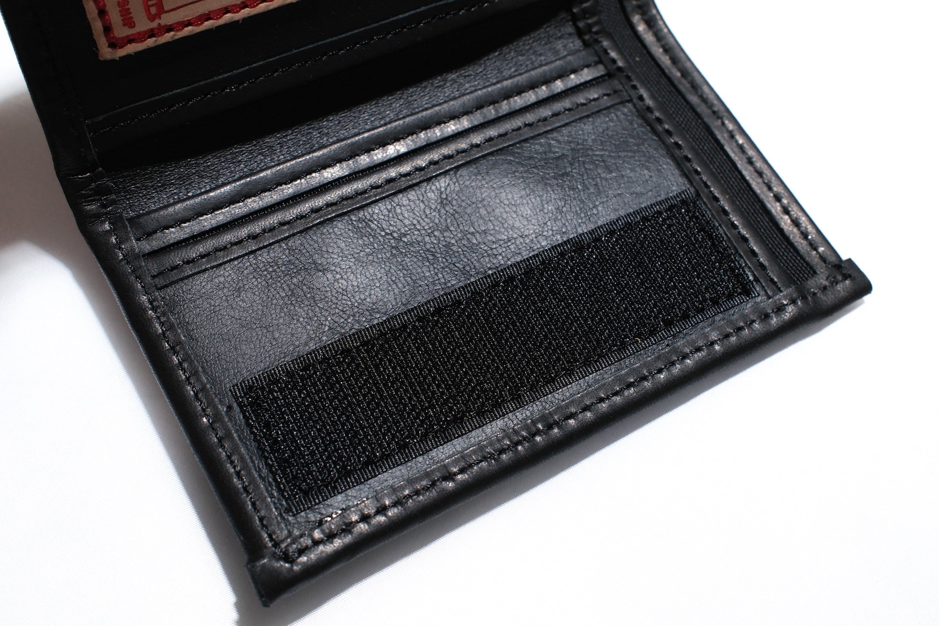 BONCOURA “BARI-BARI” Hand-Waxed Horsehide Tri-fold Wallet (Black Tea-cored)