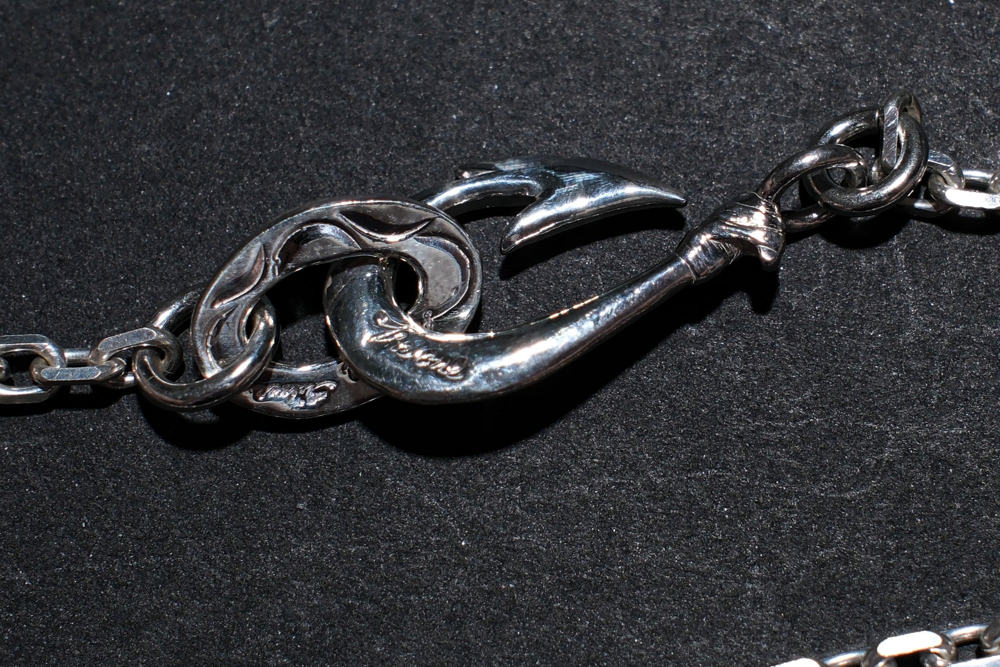 The One OCEAN "Square Azuki" Silver Chain with Makau Hook (Small)