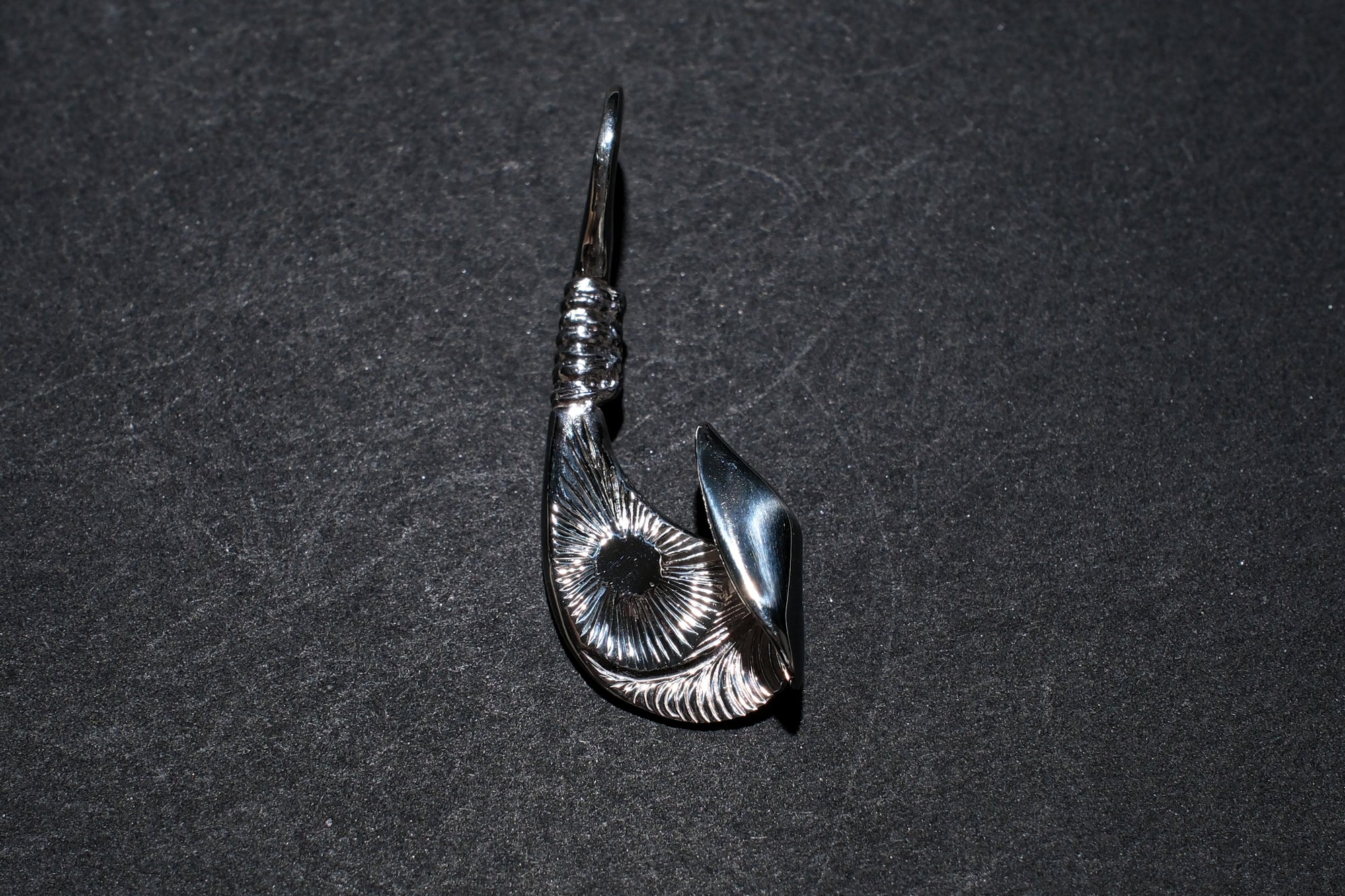 The One OCEAN "Catch The Light" Pendant (Medium)