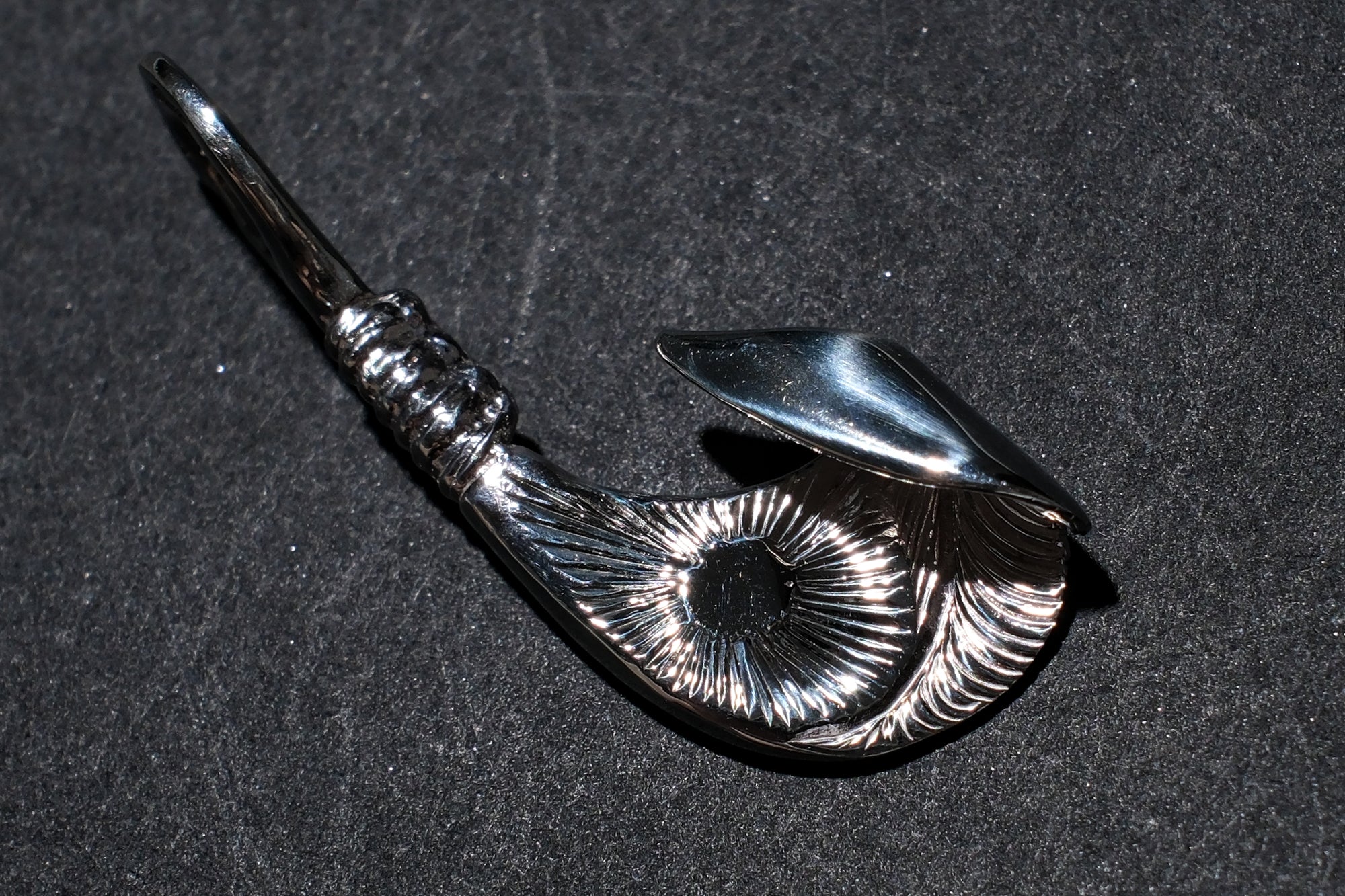 The One OCEAN "Catch The Light" Pendant (Medium)