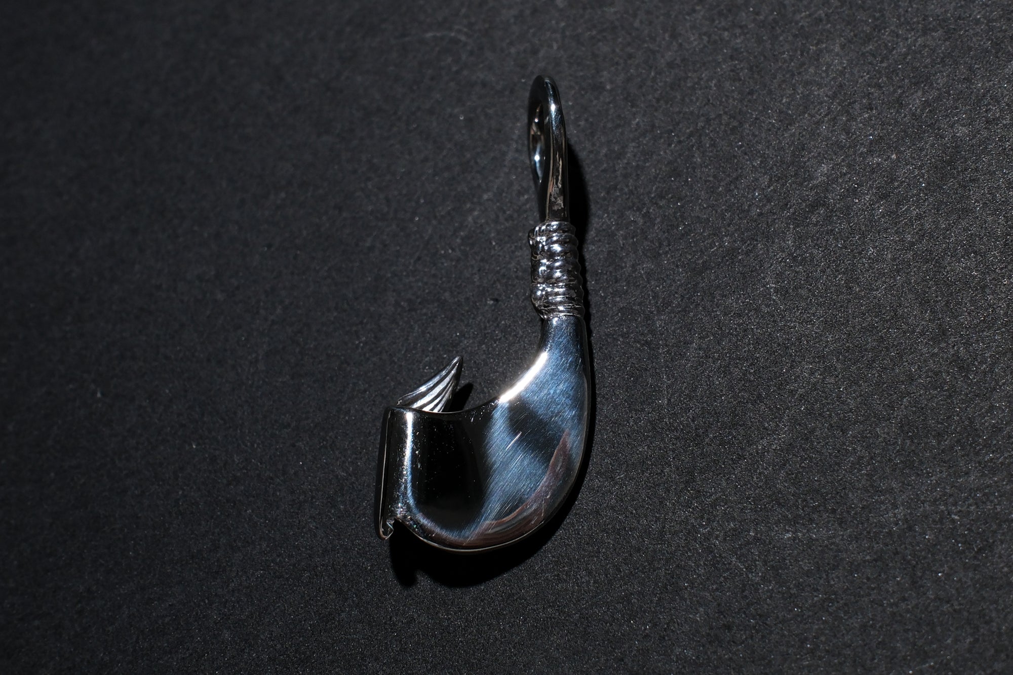 The One OCEAN "Catch The Waves" Pendant with Larimar Stone (Medium)