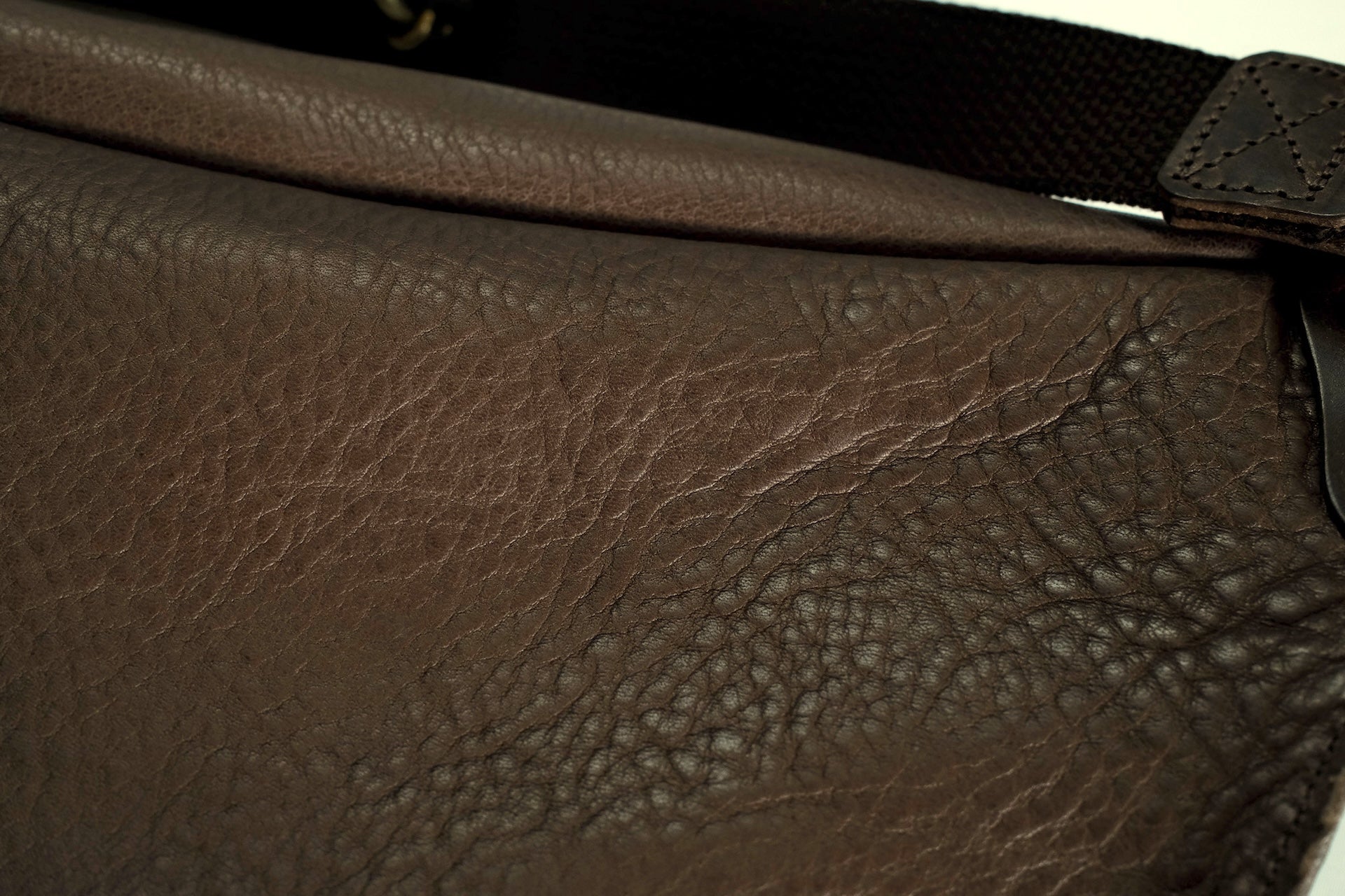 Cramp by Ikenohata Ginkawaten Dual Leather Pocket Bag (Chocolate X Chocolate)