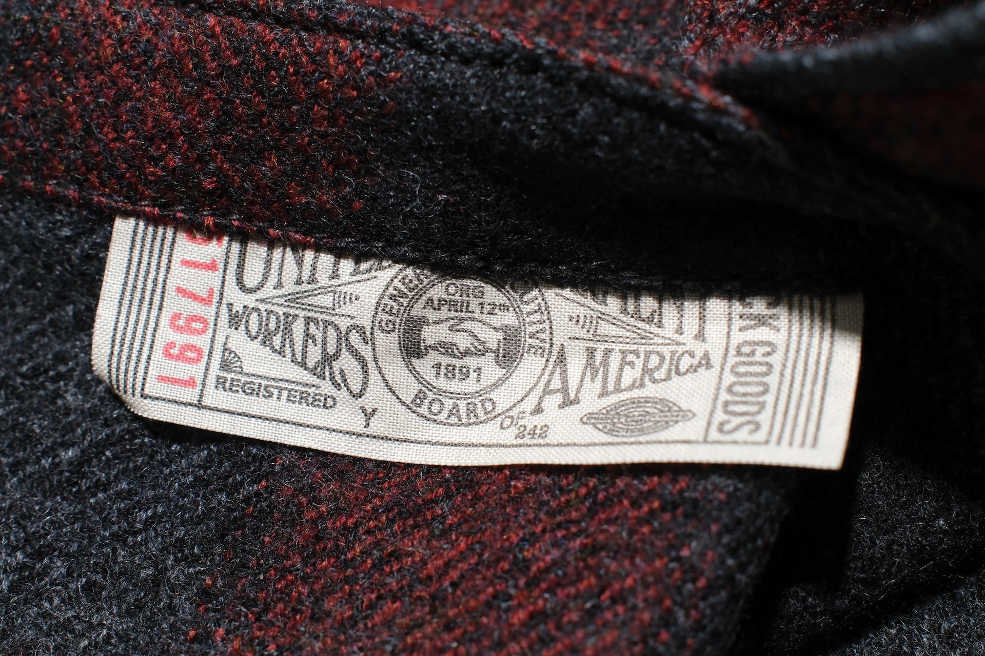 Freewheelers “HIGHBALLER” Ombre Check Wool Logger Shirt (Black X Grey X Red)