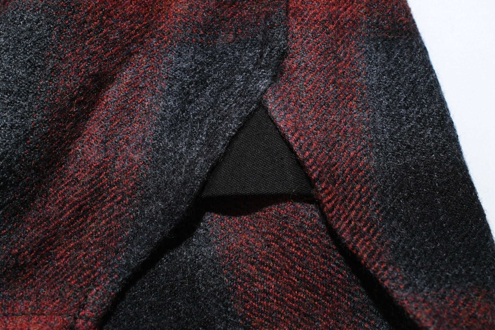 Freewheelers “HIGHBALLER” Ombre Check Wool Logger Shirt (Black X Grey X Red)