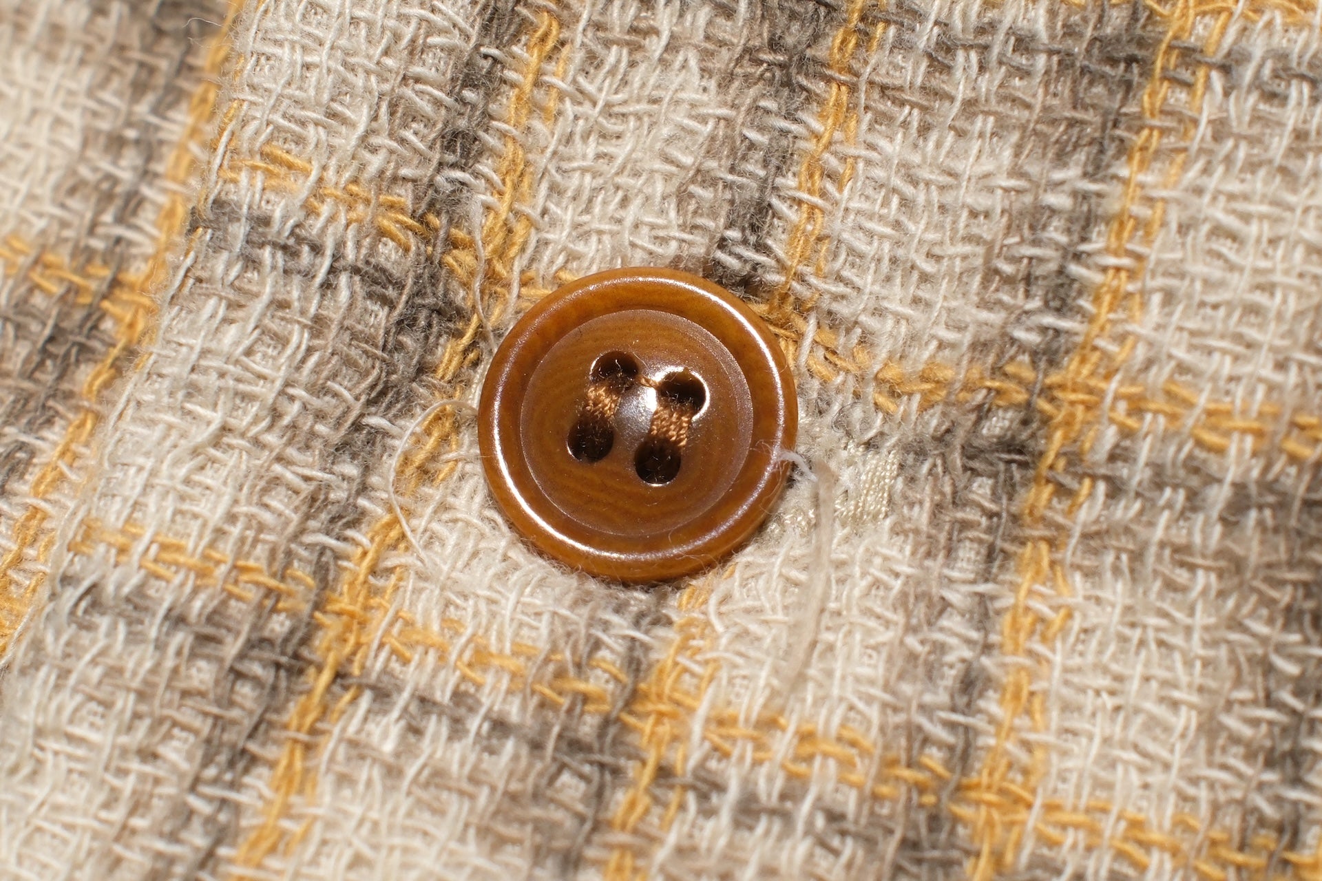 Maru Sankaku Peke by SDA Open Collar Textured Check Workshirt (Sand Beige)