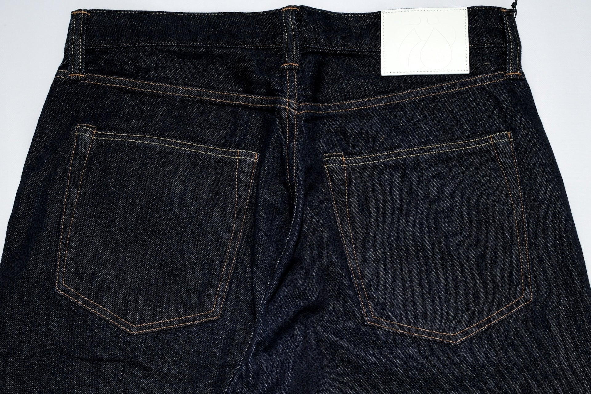 MOMOTARO JEANS 11oz Indigo Dyed "Silk-Touch" #400 Denim (Wide Straight fit)