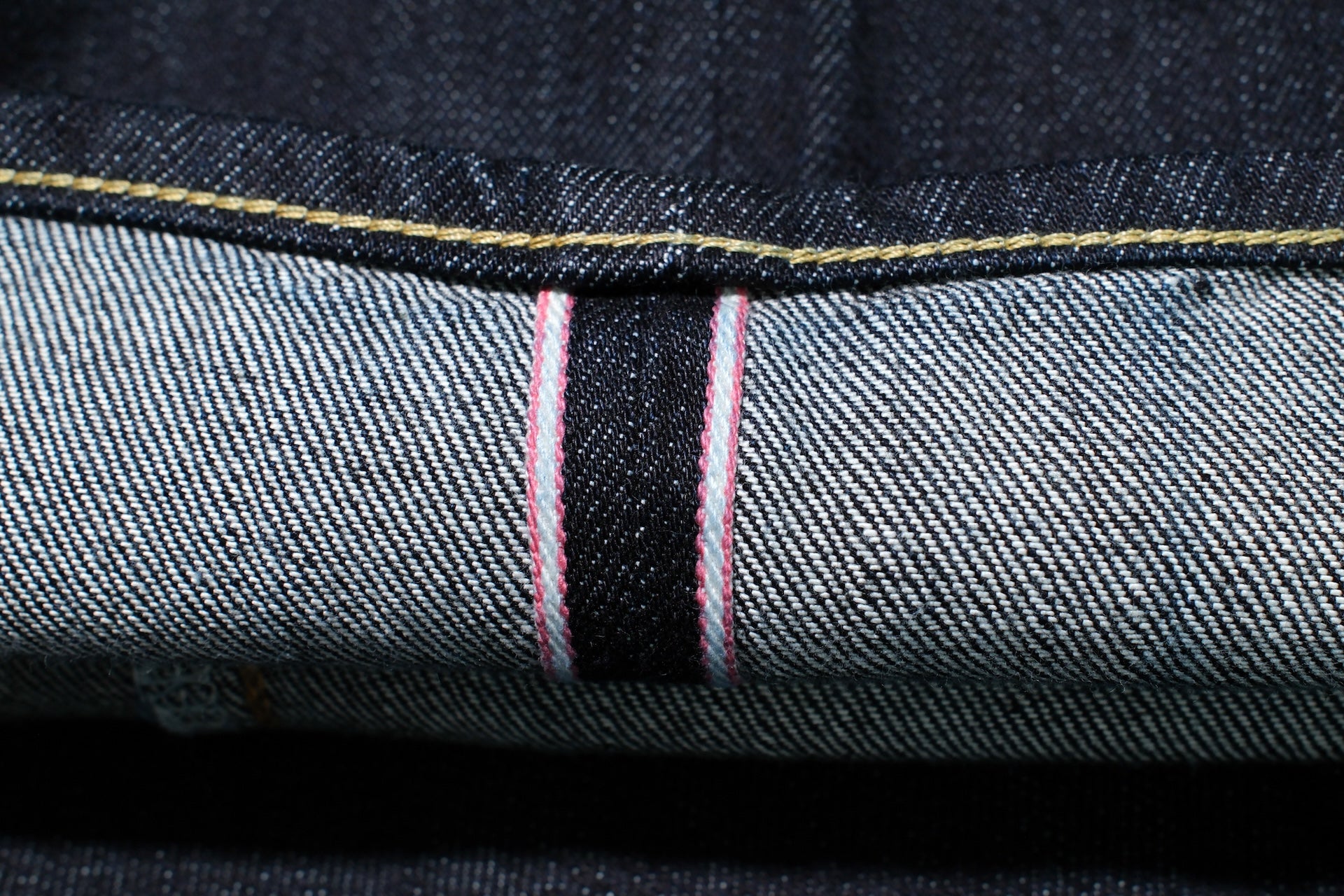 MOMOTARO JEANS 11oz Indigo Dyed "Silk-Touch" #100 Denim (Classic Straight fit)