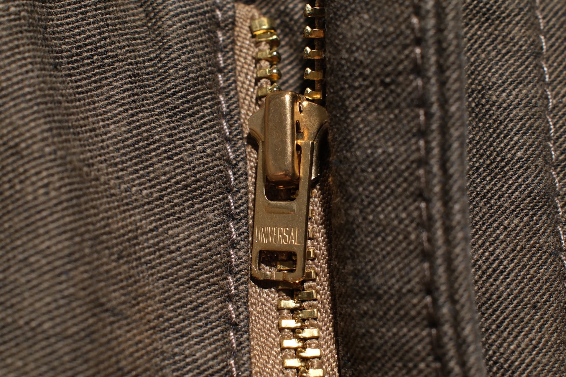 Pure Blue Japan Heavyweight Back Sateen Trousers (Khaki X Black)