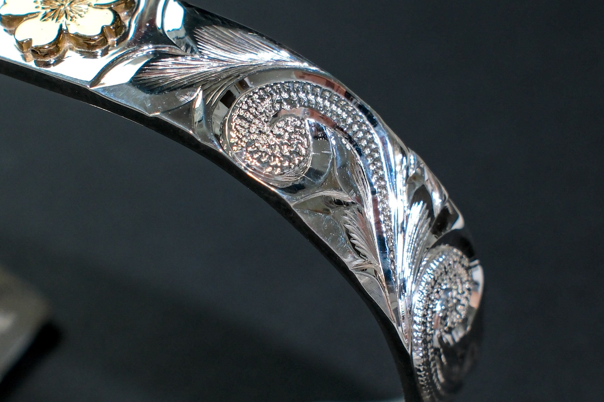 The One OCEAN 12mm "Golden Sakura" Bangle (Spring Limited Edition)