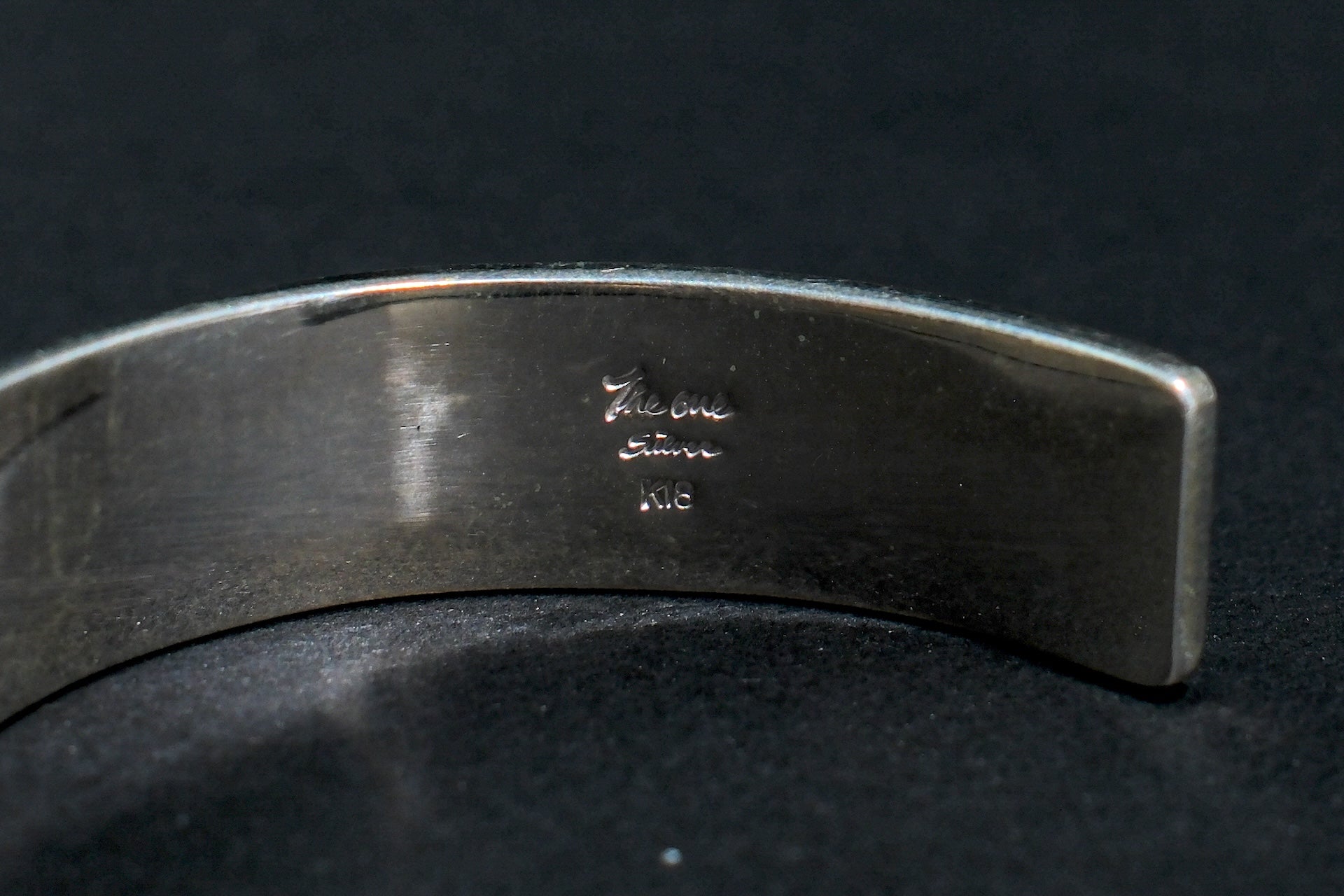 The One OCEAN 12mm "Pink Sakura" Bangle with Diamond (Spring Limited Edition)
