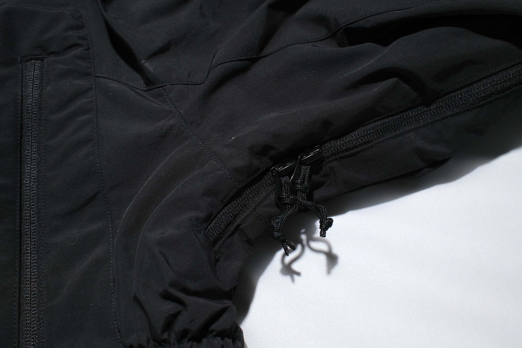 Ultima Thule by Freewheelers "ALL AROUNDER” UTT Hard-Shell Jacket (Black)