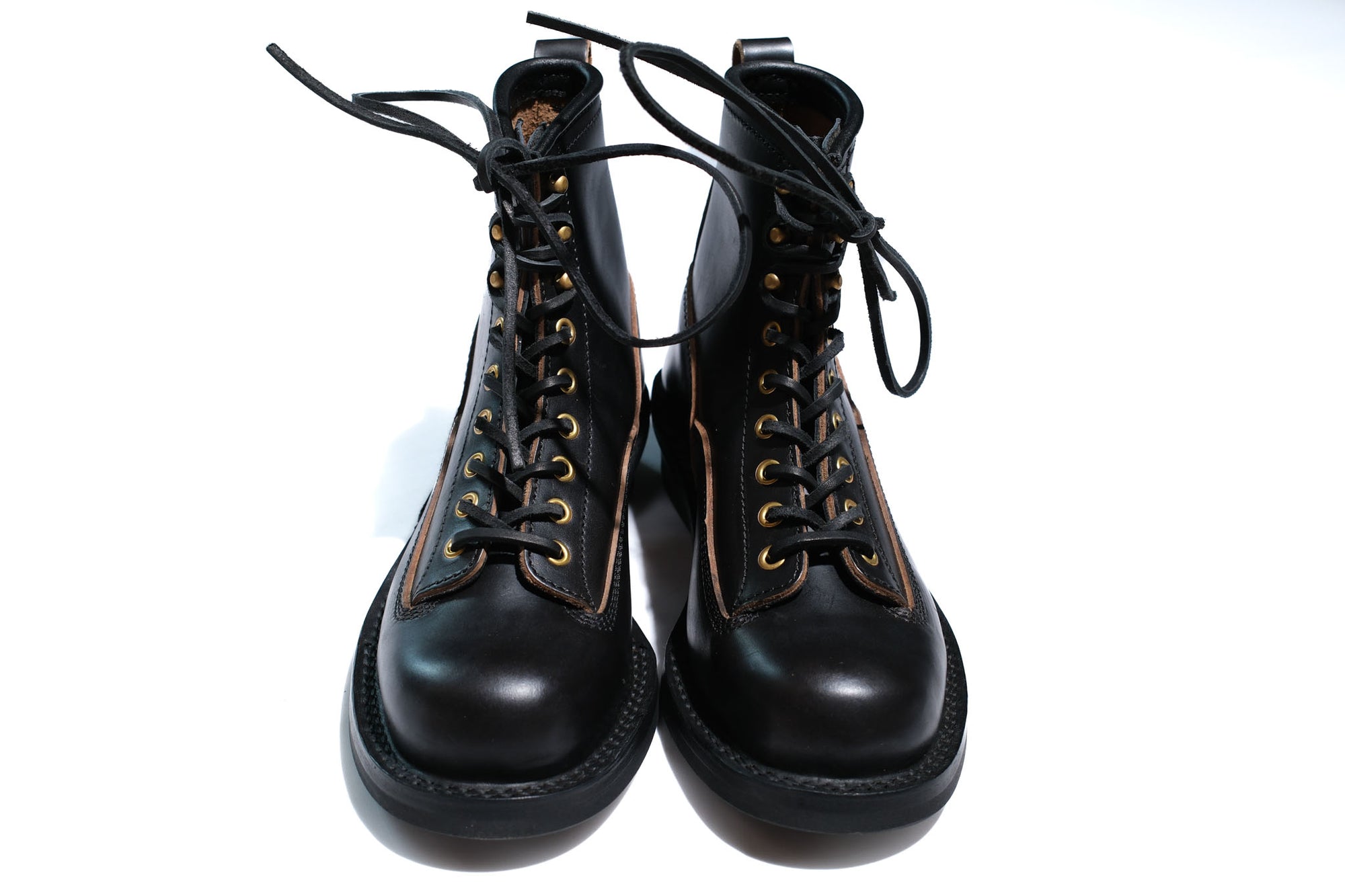 The Flat Head 6" Horsebutt Logger Boots (Black Tea-core)