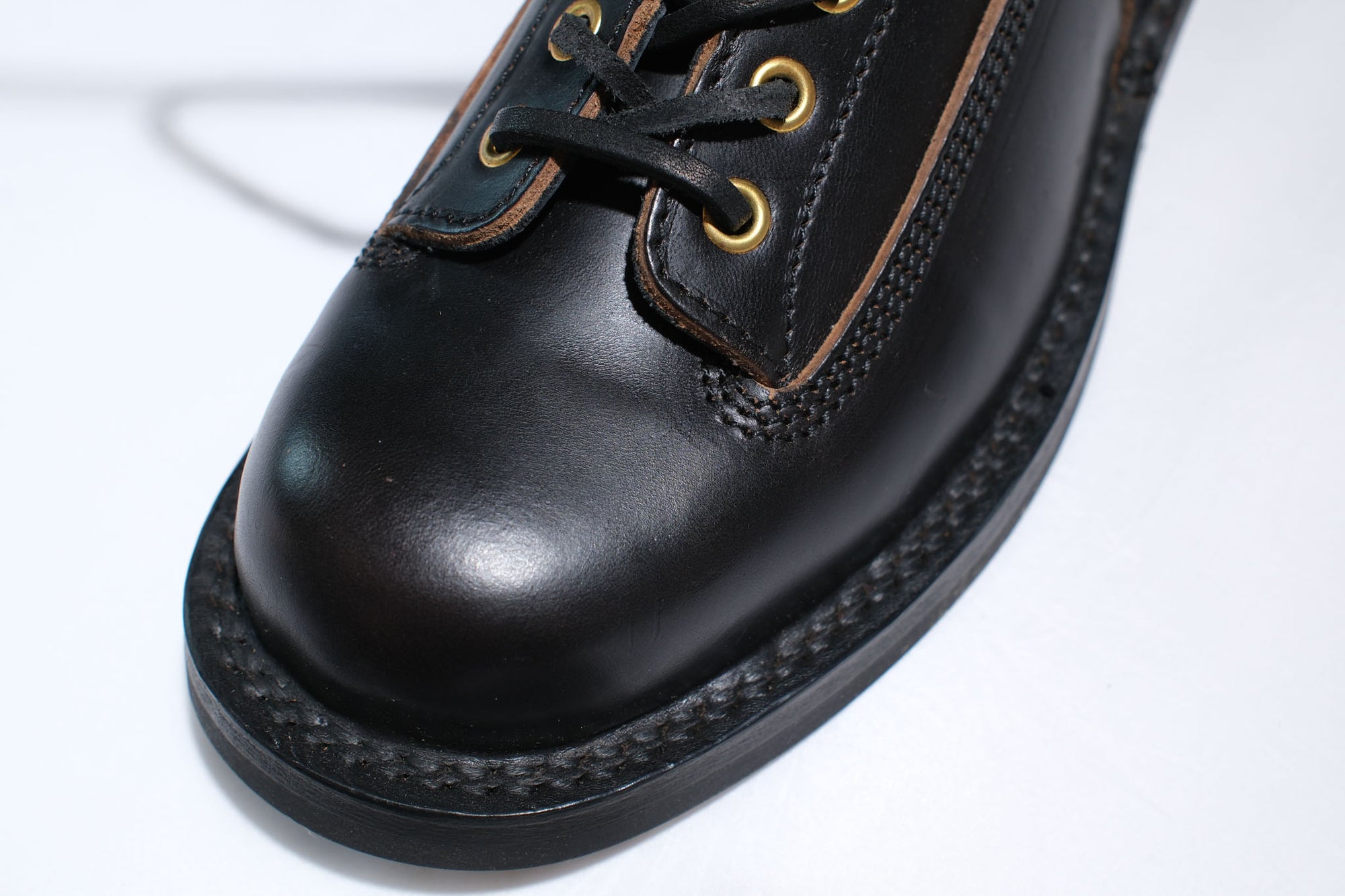 The Flat Head 6" Horsebutt Logger Boots (Black Tea-core)