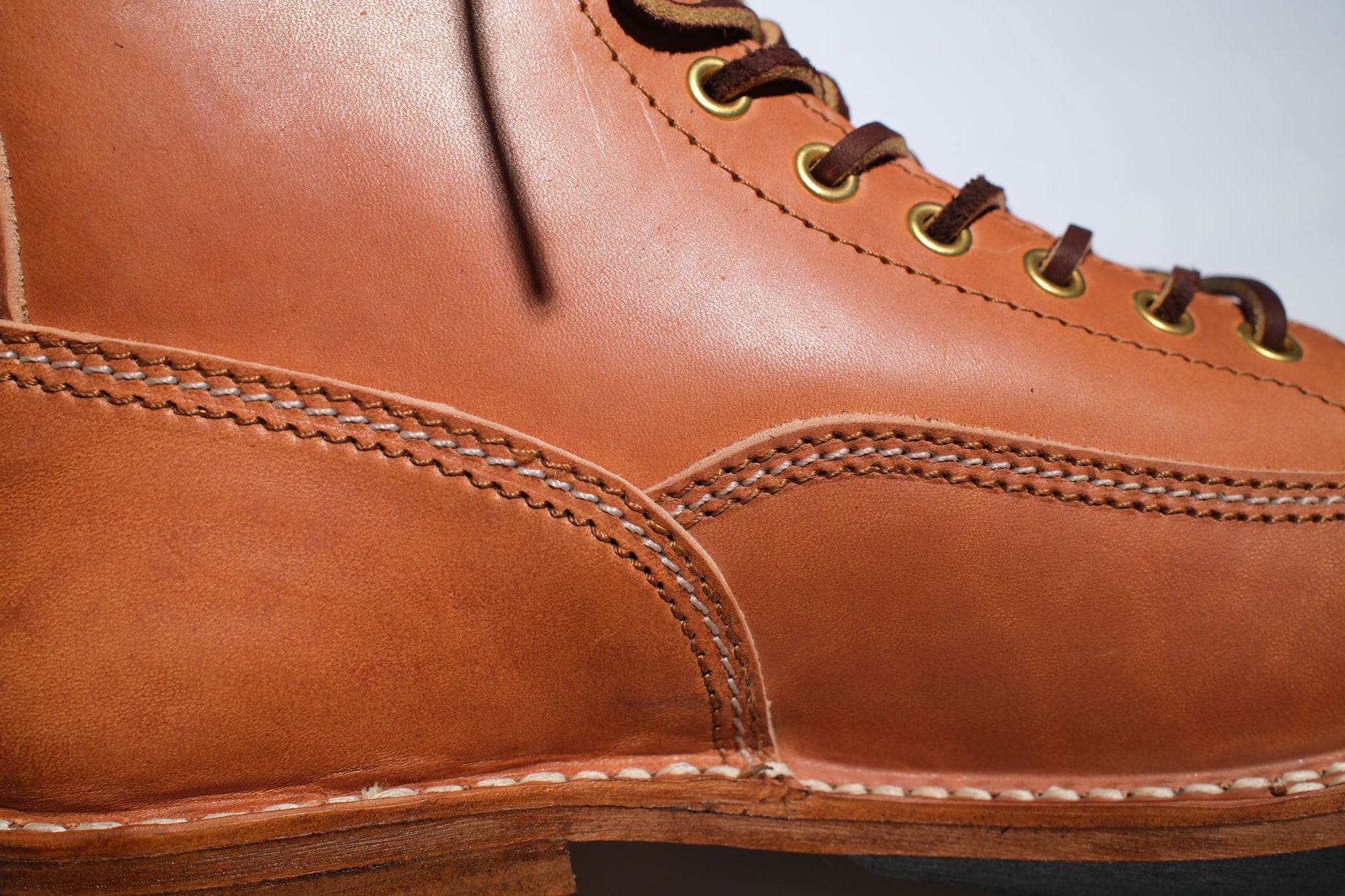 The Flat Head 6" Horsebutt Logger Boots (Camel Tea-core)