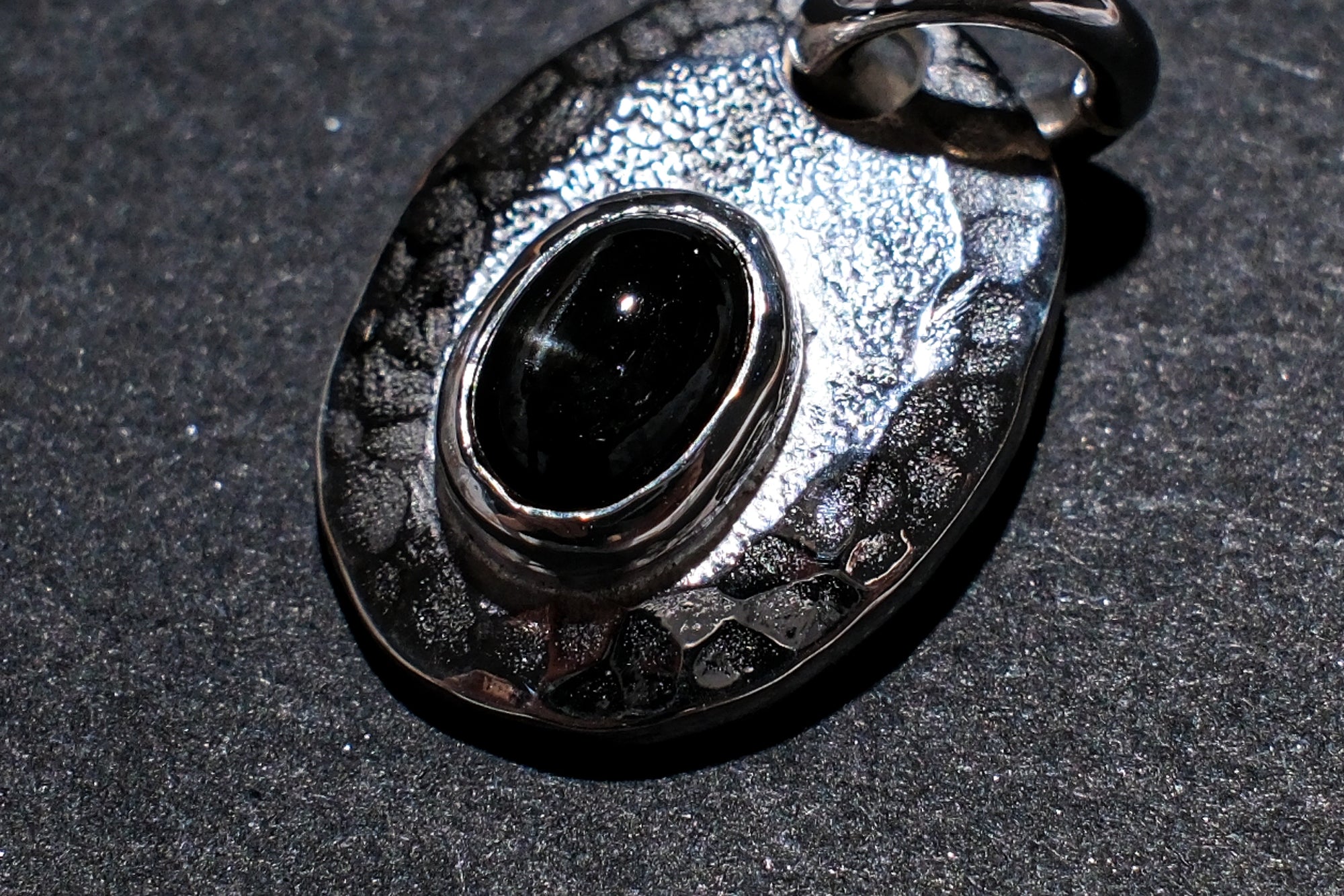 Legend Size Small "Plate" Pendant With Black Onyx (P-1-SD)