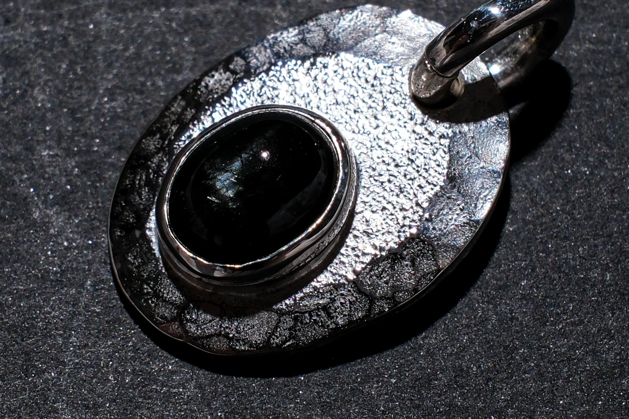 Legend Size Large "Plate" Pendant With Black Onyx (P-3-SD)