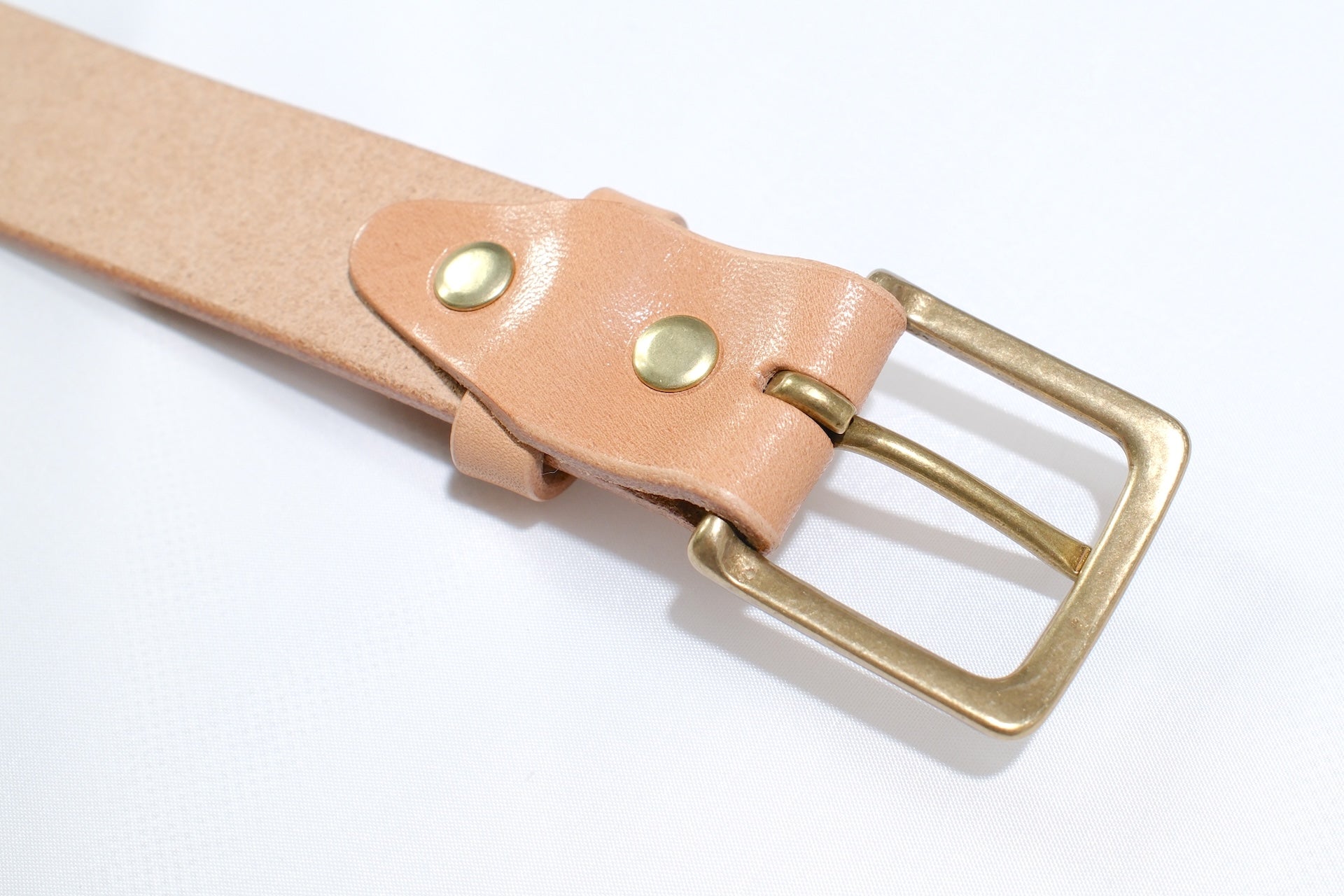 MOMOTARO JEANS “Benz Cowhide” Narrow Belt (Natural Tan)