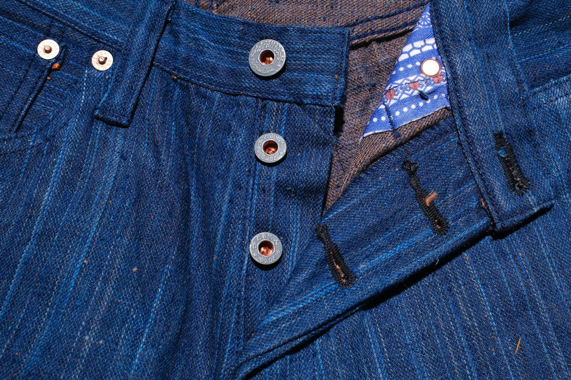 Graph Zero 13oz “Natural Indigo X Kakishibu” Vertical-Slub Denim (Classic Straight fit)