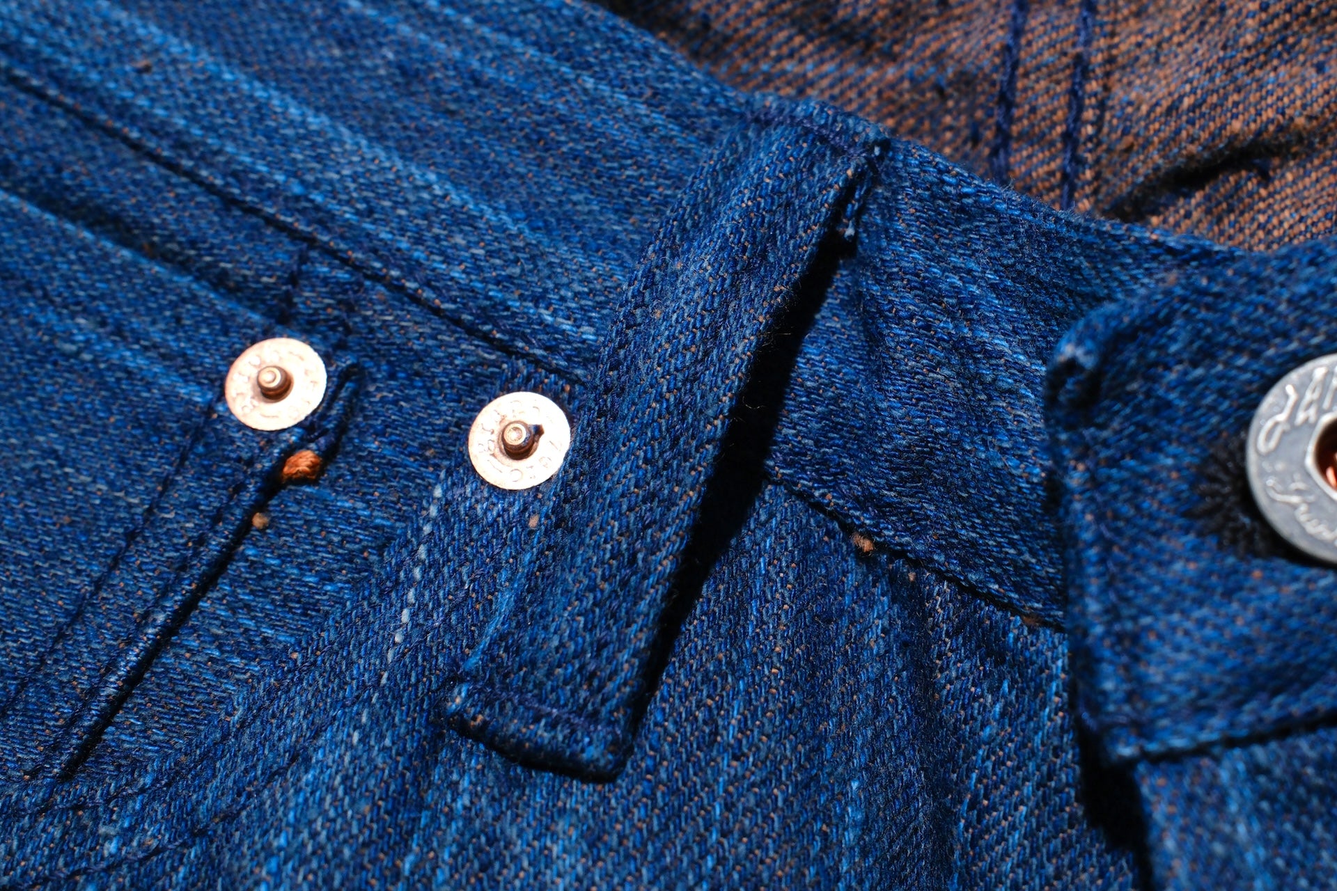 Graph Zero 13oz “Natural Indigo X Kakishibu” Vertical-Slub Denim (Classic Straight fit)