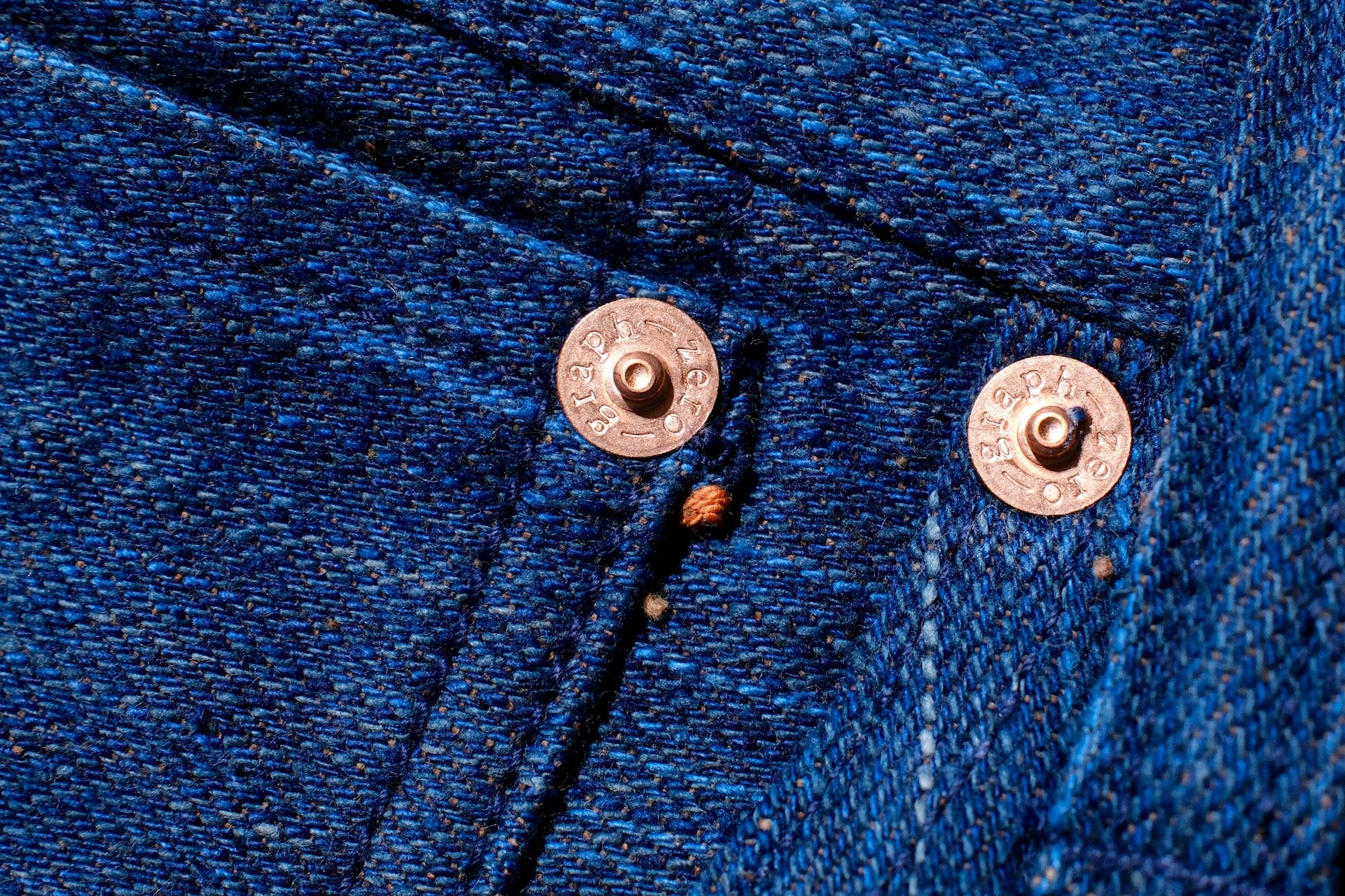 Graph Zero 13oz “Natural Indigo X Kakishibu” Vertical-Slub Denim (Classic Straight fit)