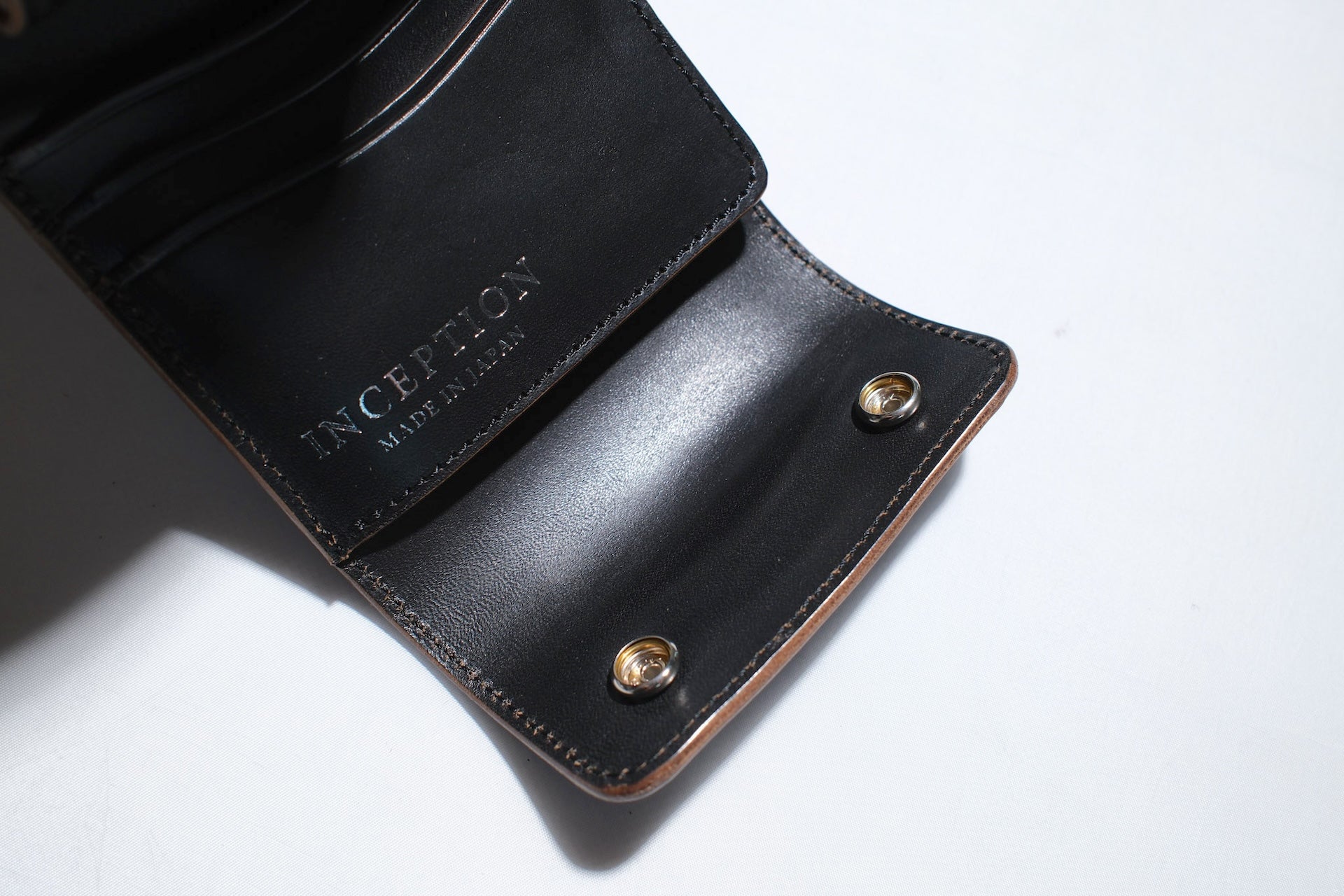 Inception by Accel Co. Horsebutt Short Trucker Wallet (Black Tea-core)