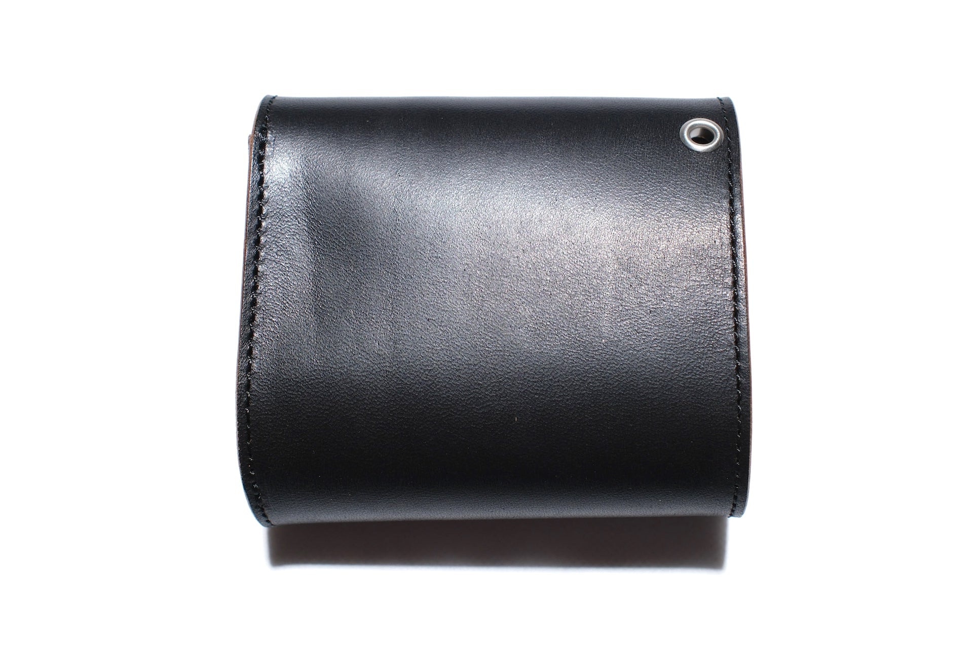 Inception by Accel Co. Horsebutt Short Trucker Wallet With Silver Concho (Black Tea-core)