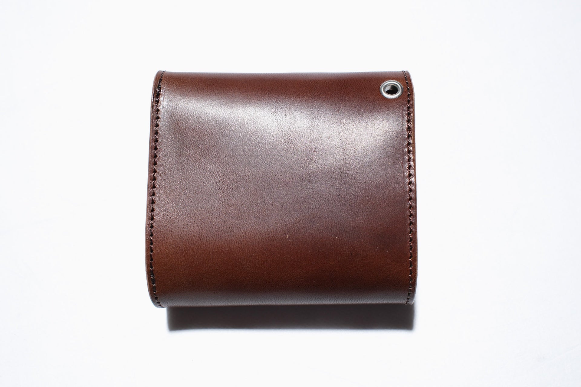Inception by Accel Co. Horsebutt Short Trucker Wallet With Silver Concho (Brown Tea-core)