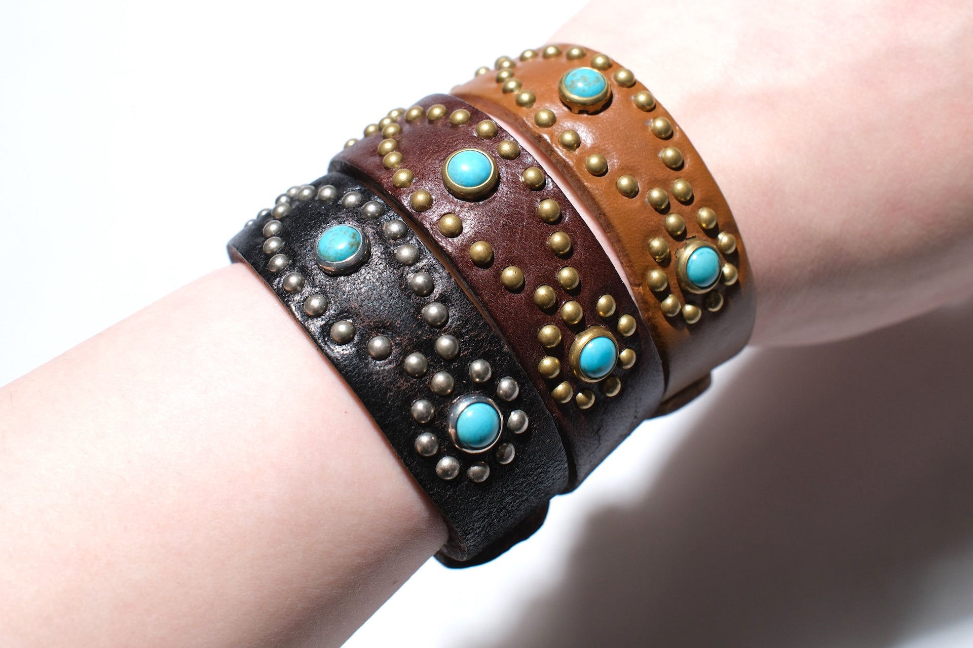 Hollywood Trading Company "Silent Watcher" Single Cuff with Turquoise (Dark Brown Tea-core)