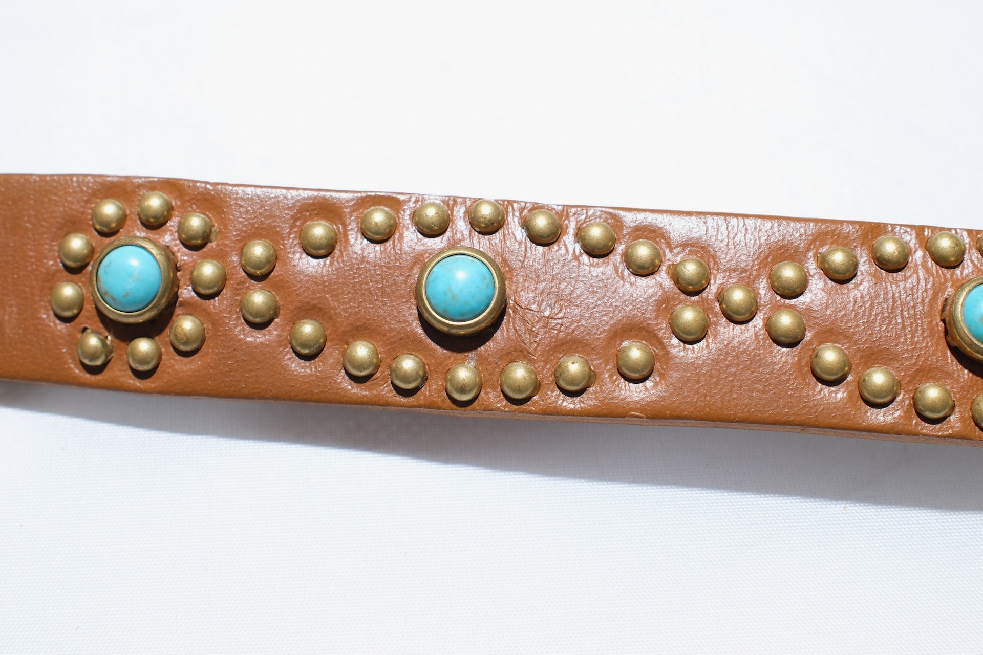 Hollywood Trading Company "Silent Watcher" Single Cuff with Turquoise (Light Brown Tea-core)