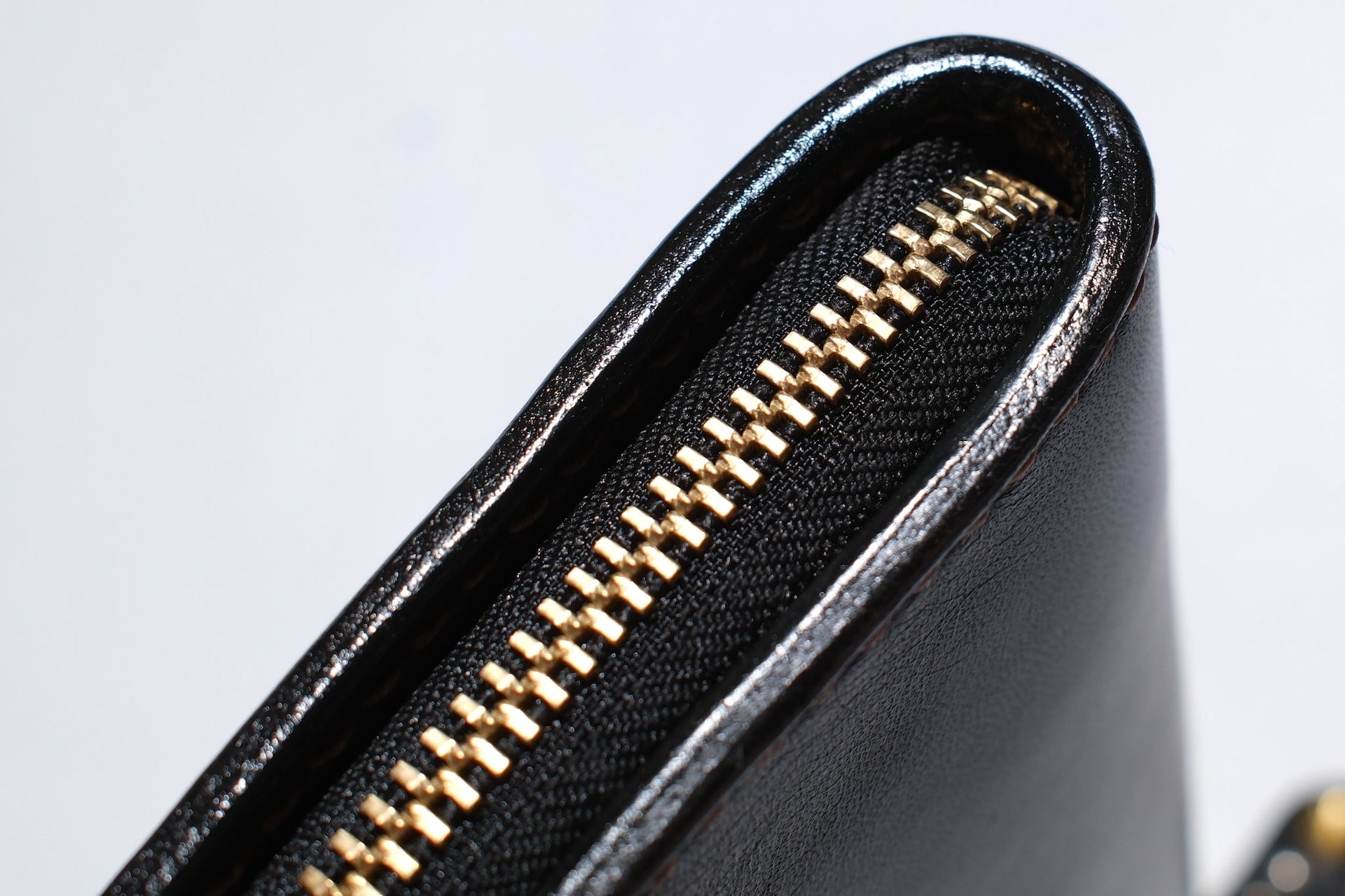 The Flat Head Horesbutt "Multi-Case" Long Wallet (Black Teacore)