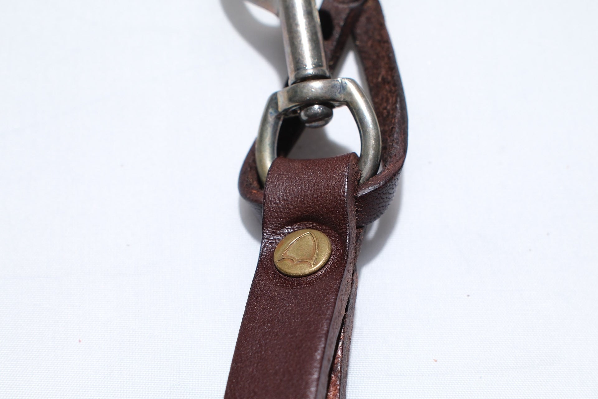 Hollywood Trading Company Snap Key Holder with Yellow Crystal (Dark Brown Tea-core)