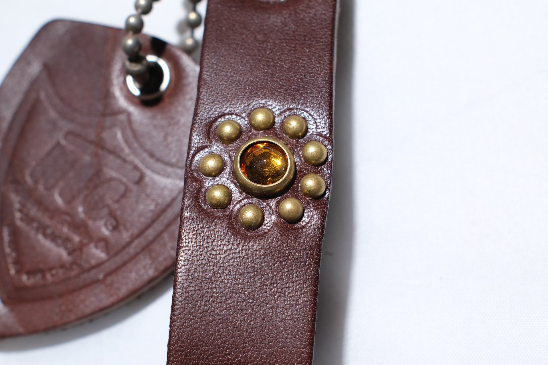 Hollywood Trading Company "Classico Bud" Key Holder with Yellow Crystal (Dark Brown Tea-core)