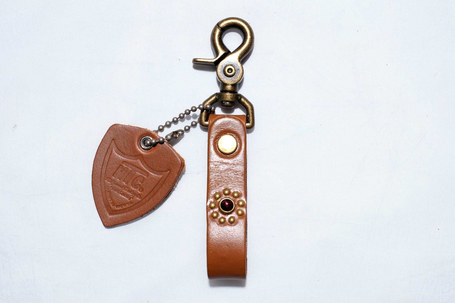 Hollywood Trading Company "Classico Bud" Key Holder with Purple Crystal (Light Brown Tea-core)