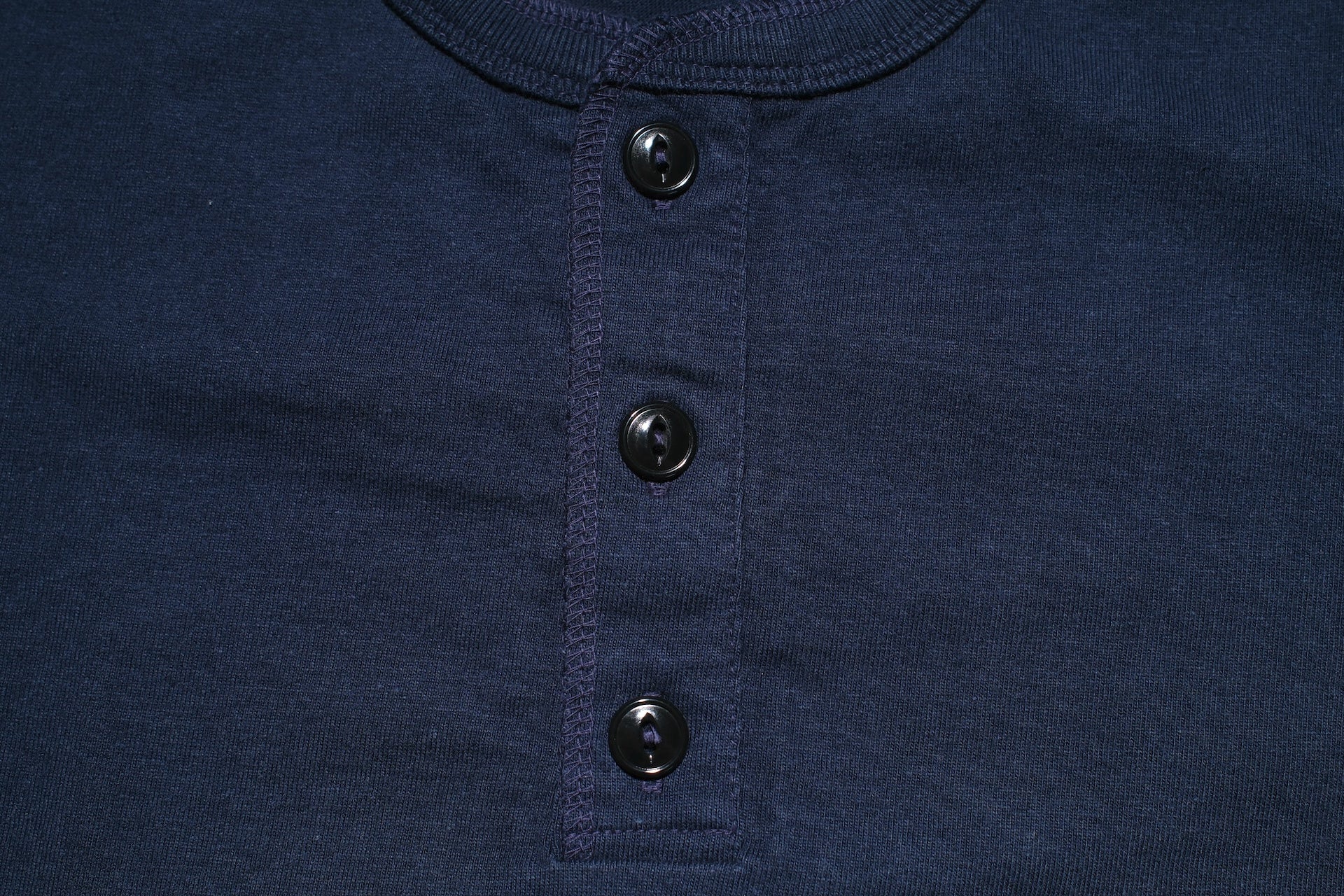 The Flat Head 24 Version 9oz Loopwheeled Henley Tee (Navy)