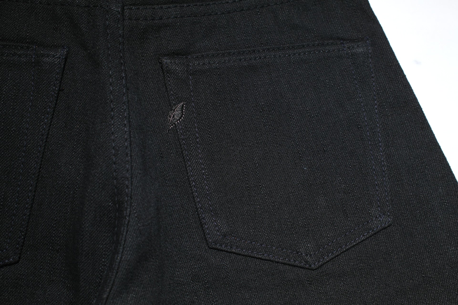 Pure Blue Japan 14oz "Black Teacore"  TCD-019-BK Denim (Relaxed Tapered fit)