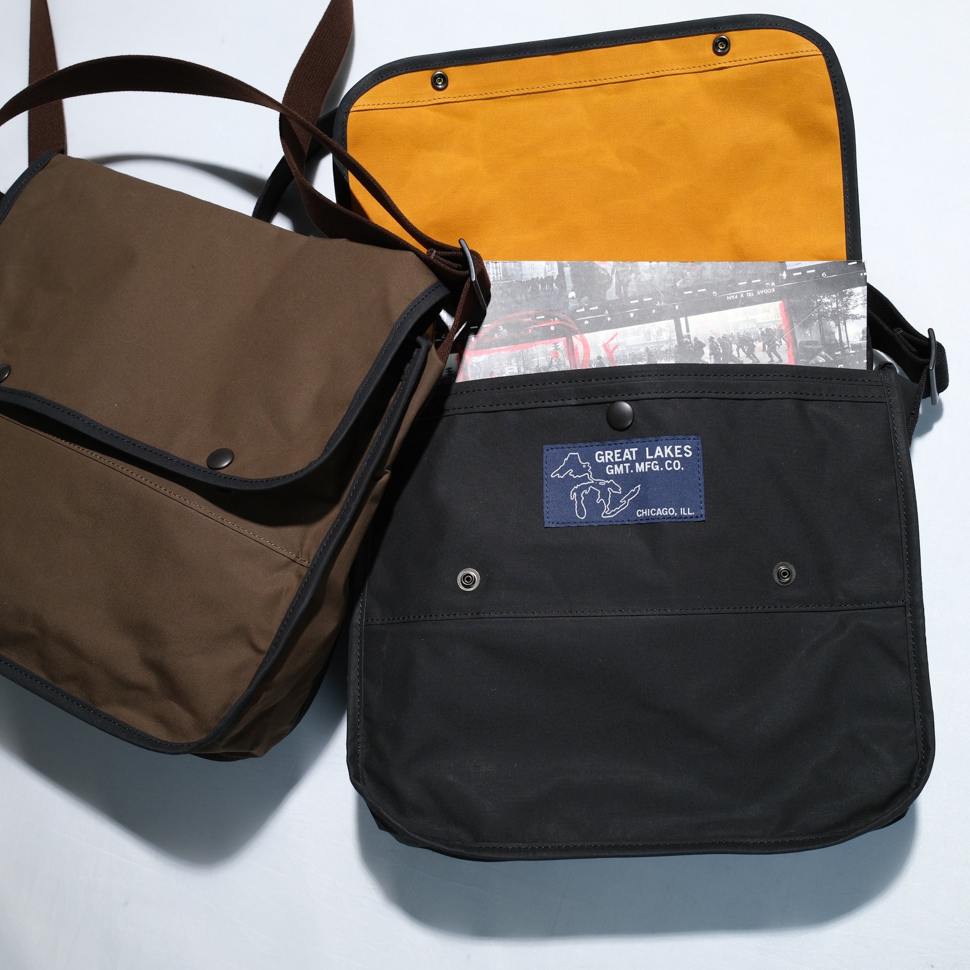 Freewheelers "Waxed Cotton" Field Bag (Olive)