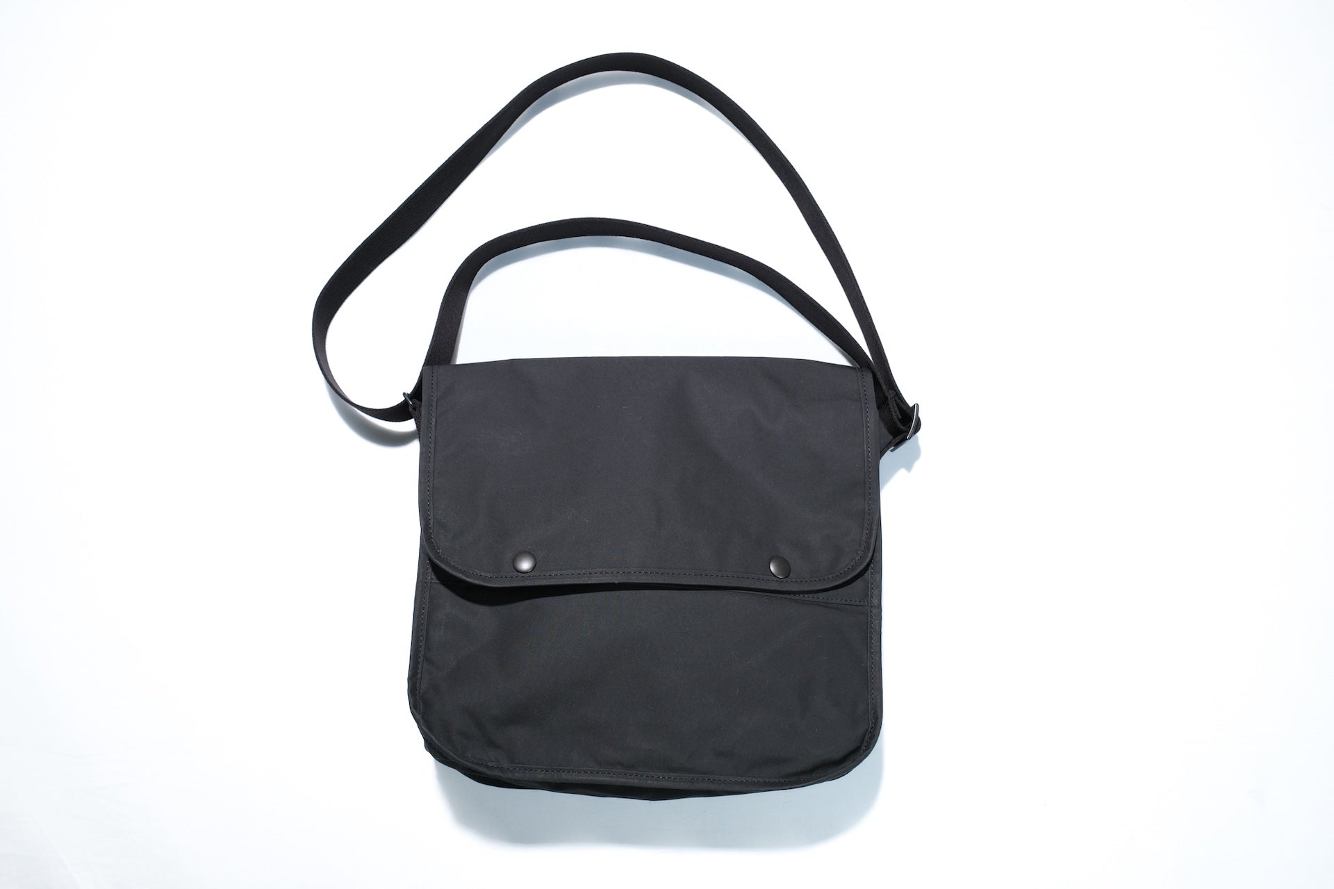 Freewheelers "Waxed Cotton" Field Bag (Black)