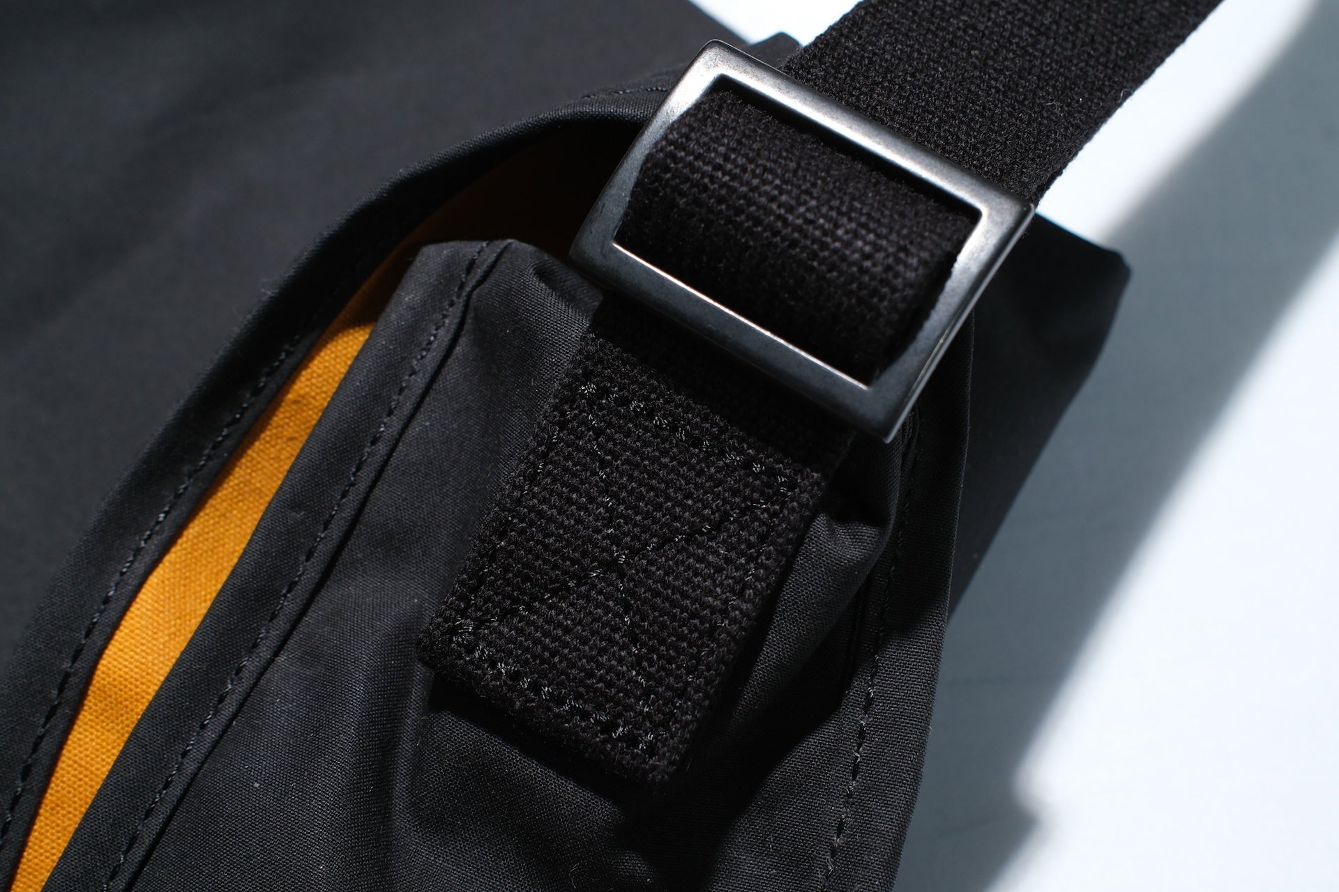 Freewheelers "Waxed Cotton" Field Bag (Black)